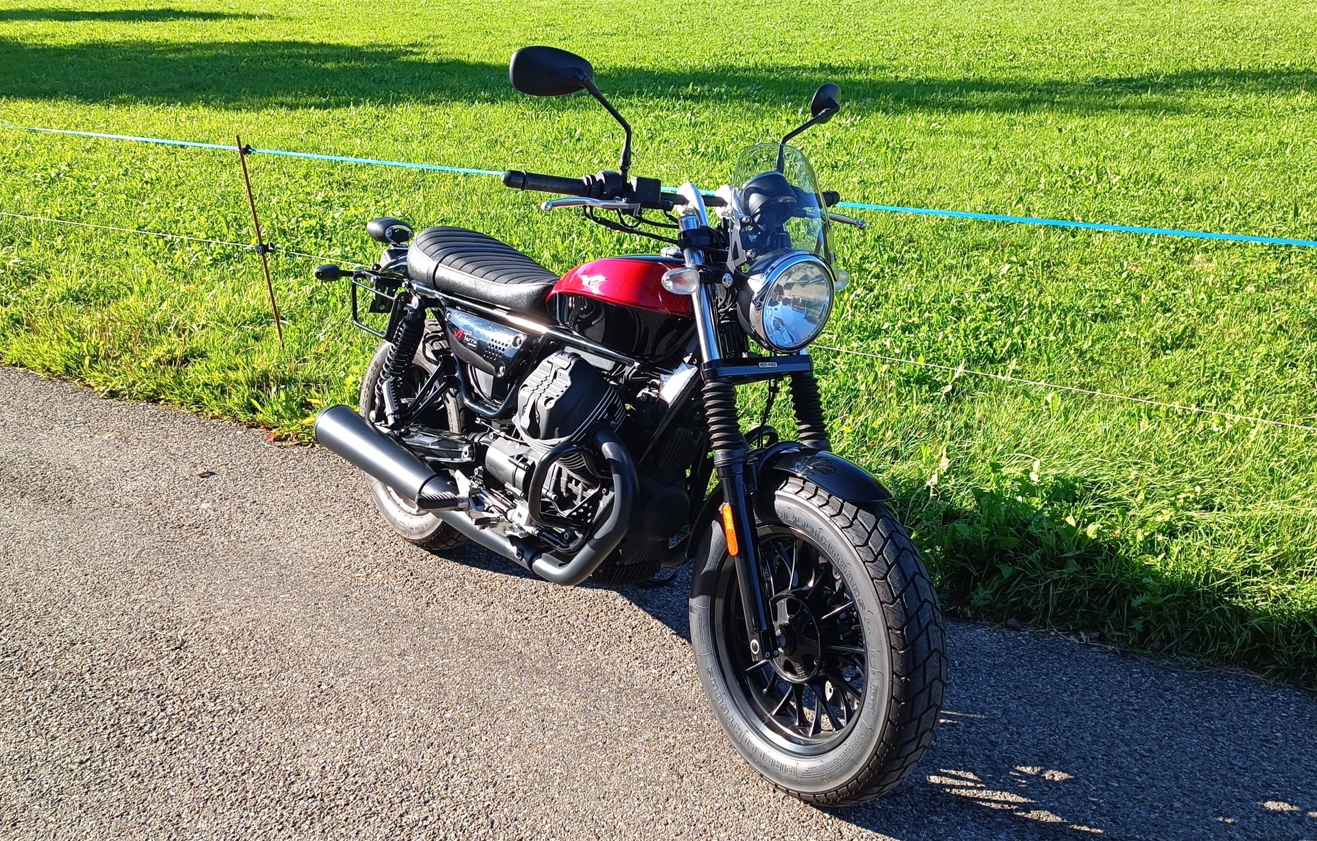 MOTO GUZZI Bobber Swiss Edition-image-0