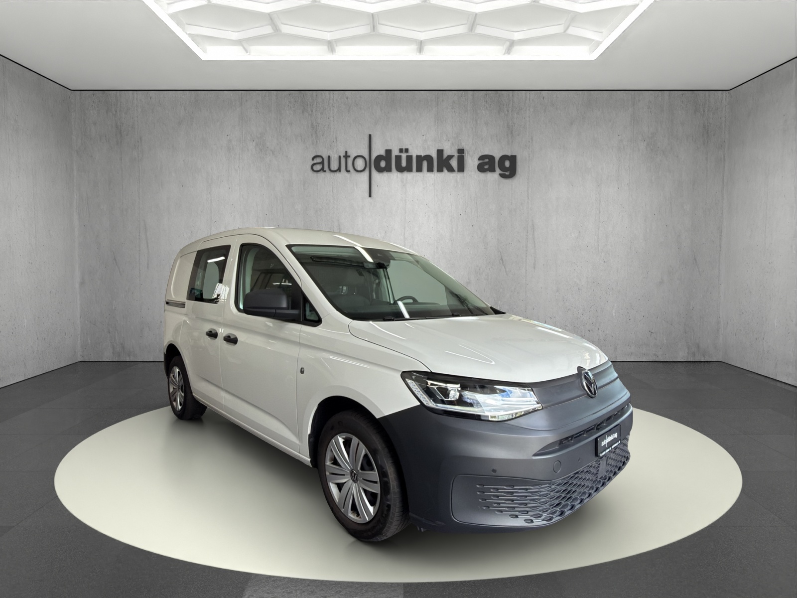 VW Caddy Cargo 2.0TDI-image-5