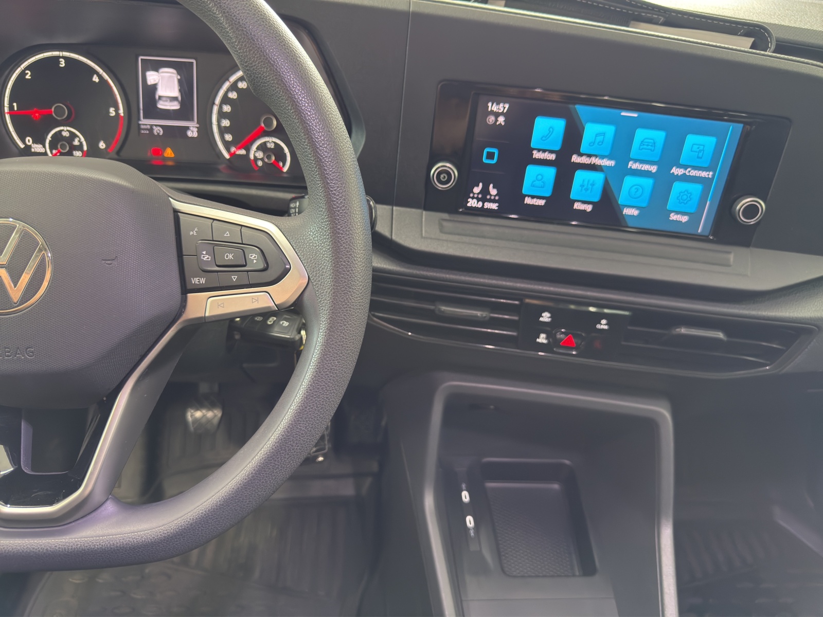 VW Caddy Cargo 2.0TDI-image-8