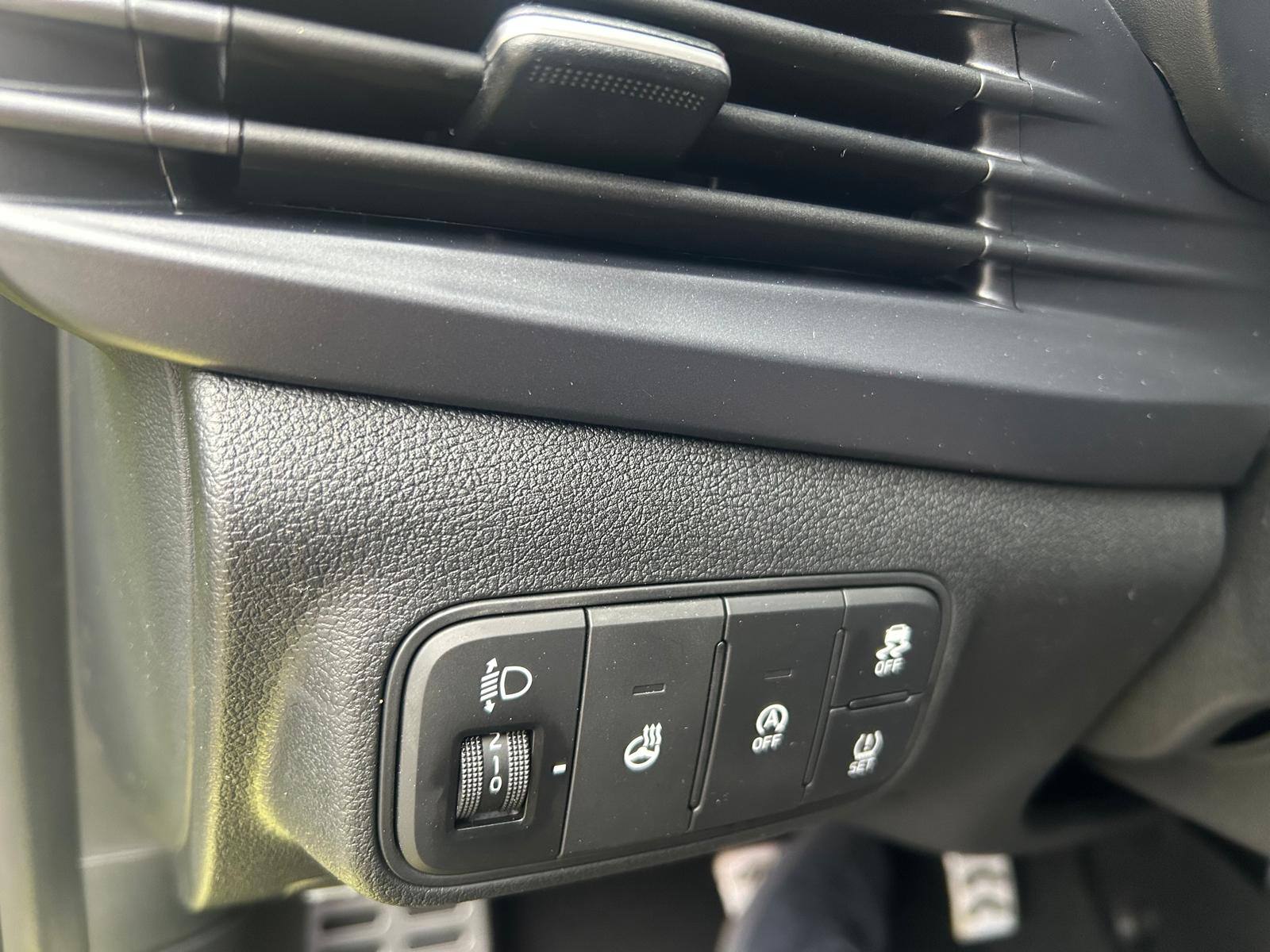 HYUNDAI Bayon 1.0 T-GDi Amplia DCT-showroom-element-1