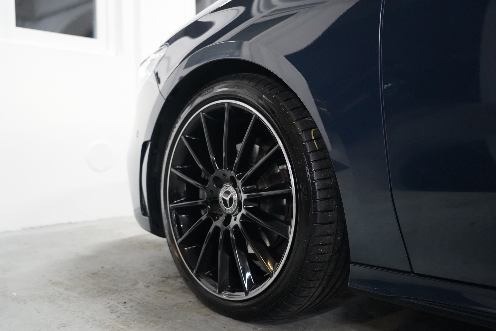 MERCEDES-BENZ B 200 d AMG Line 8G-DCT-image-8