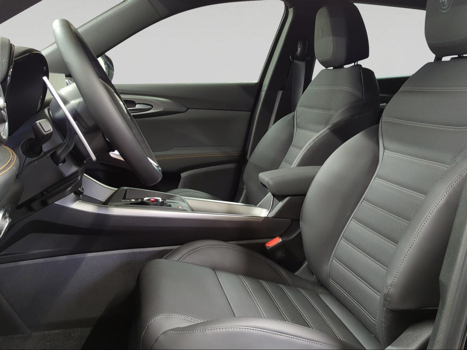 ALFA ROMEO Tonale 1.5 48V Hybrid Veloce-image-6