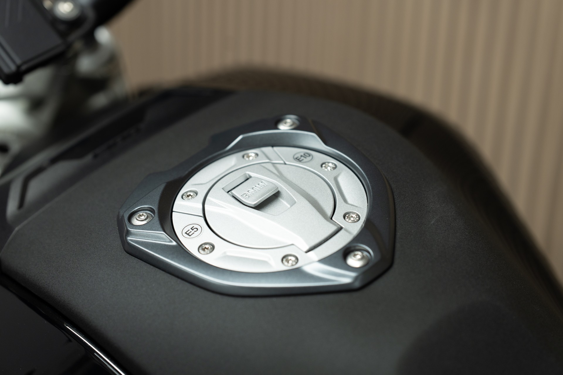 BMW R 1300 R Individual mit Seitenkofferset und CHF 1'500.- Boxer PrĂ€mie đ€đ„-image-2