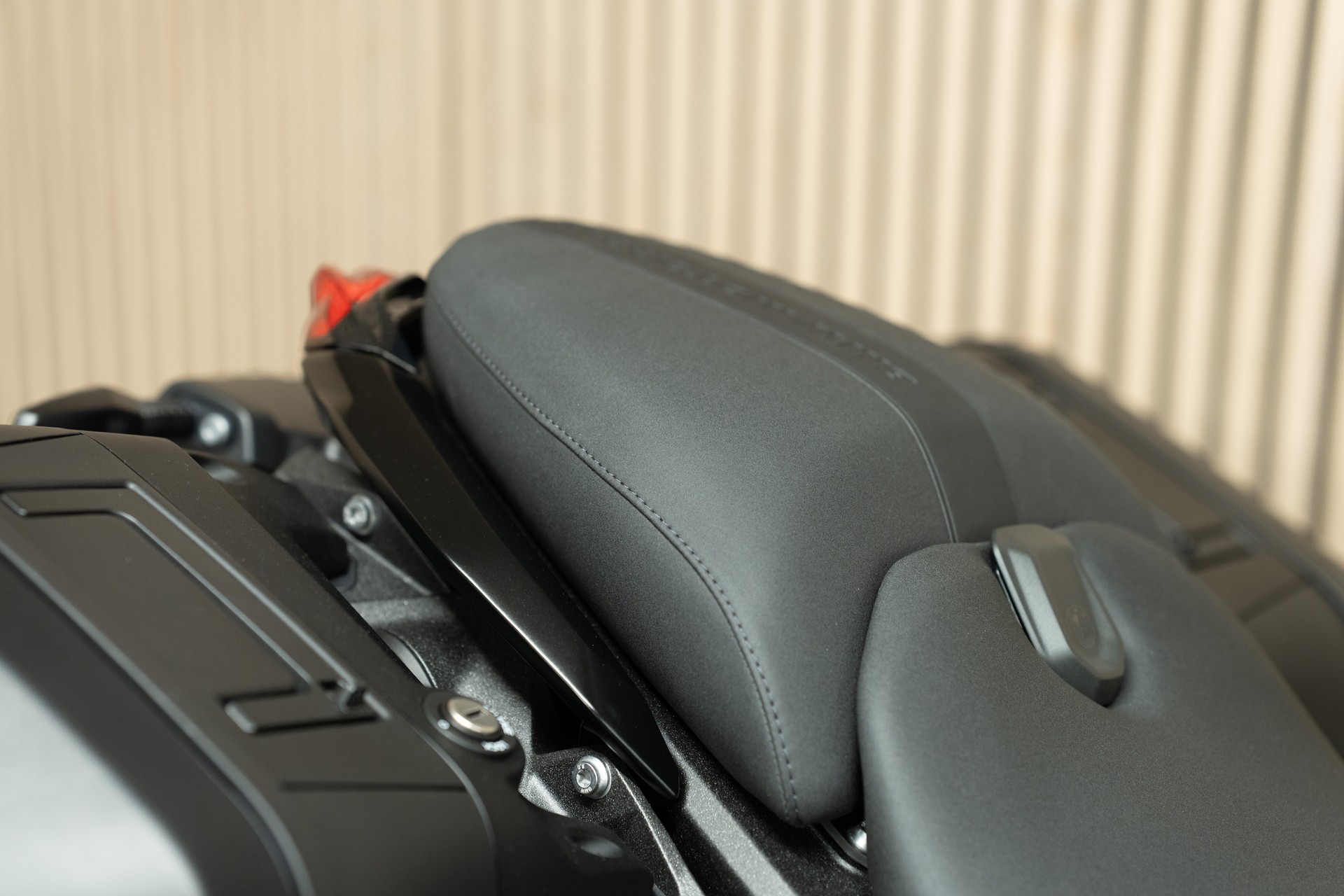 BMW R 1300 R Individual mit Seitenkofferset und CHF 1'500.- Boxer PrĂ€mie đ€đ„-image-5