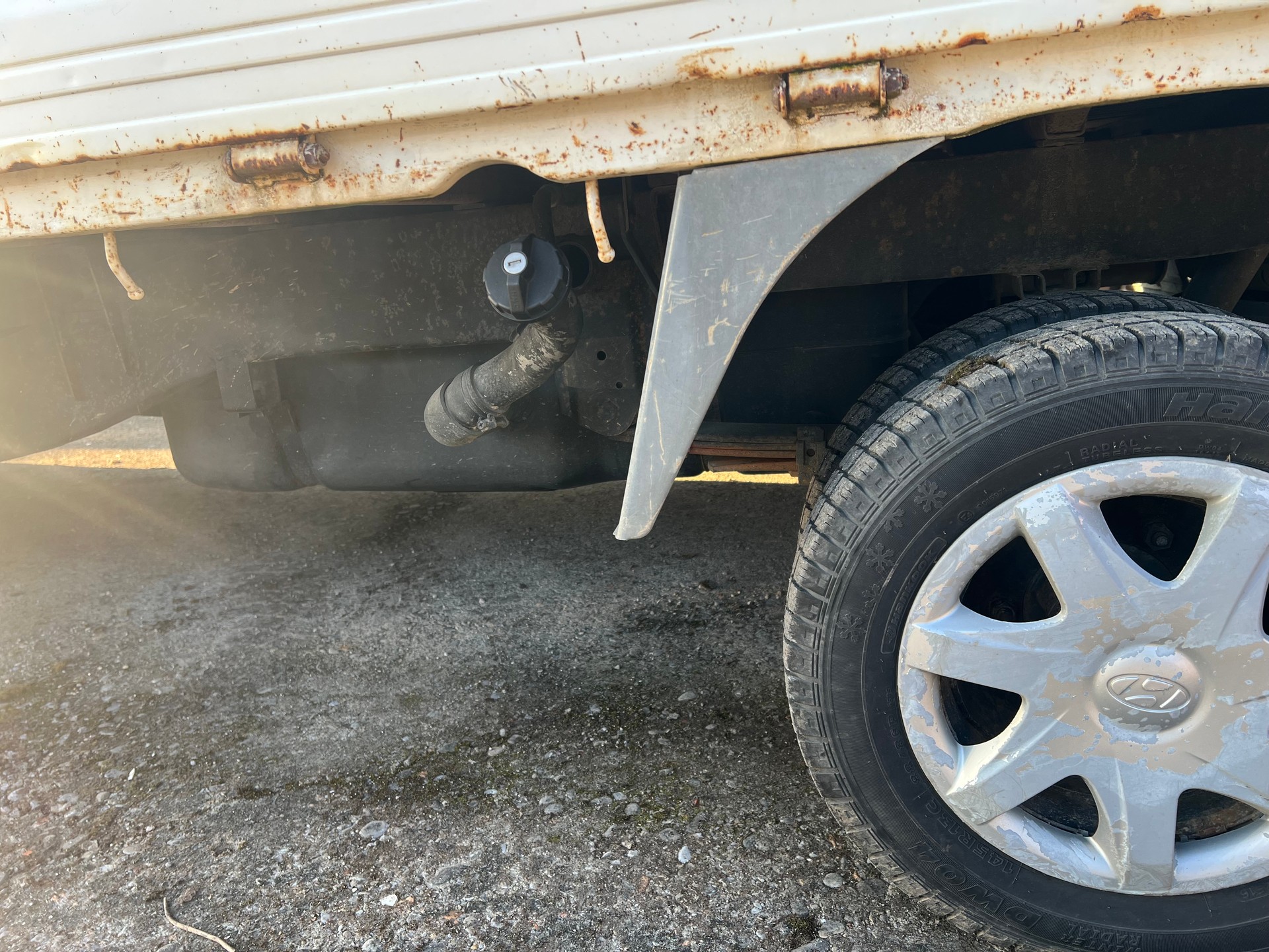 HYUNDAI Camionette-image-4