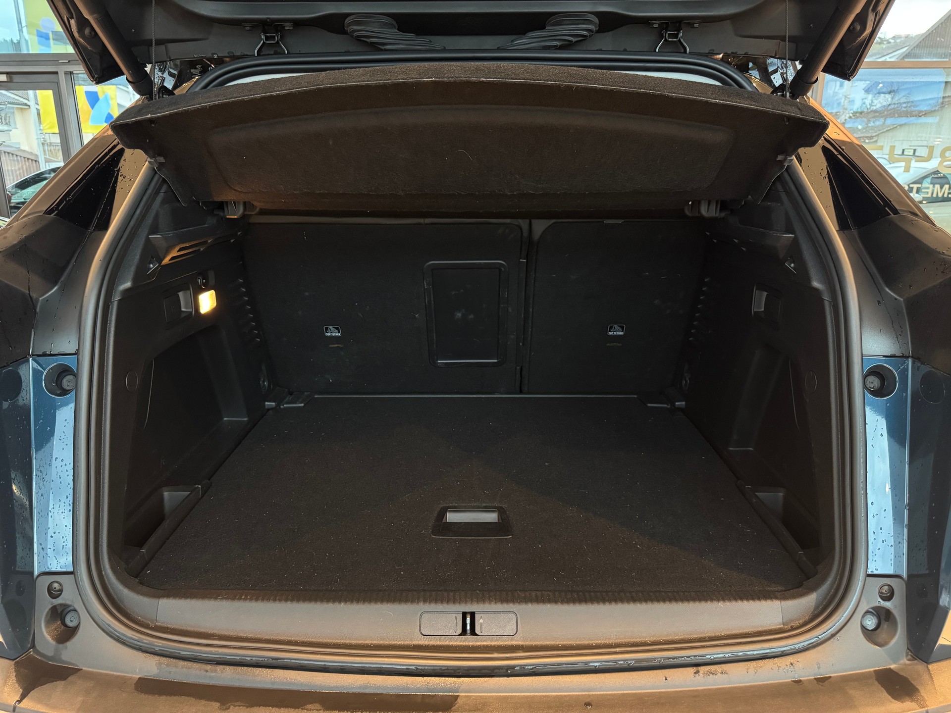 PEUGEOT 3008 1.2 PT All.Pack EAT8-image-26