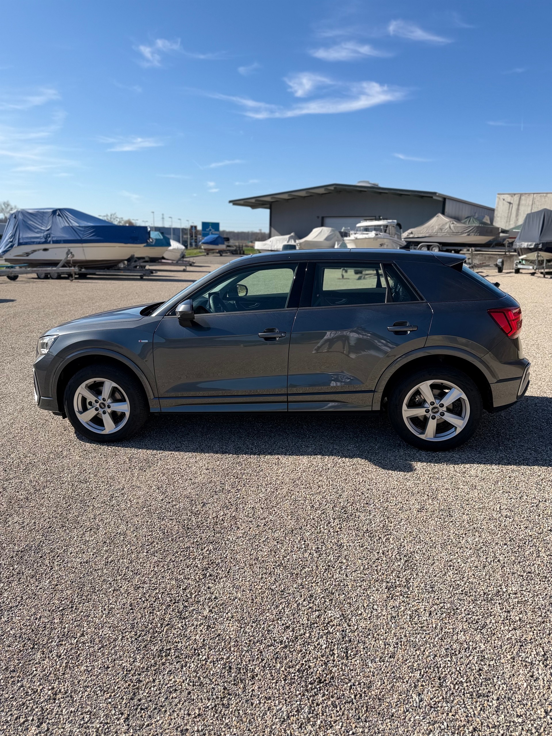AUDI Q2 35 TFSI S line S-tronic PANORAMIQUE-image-4