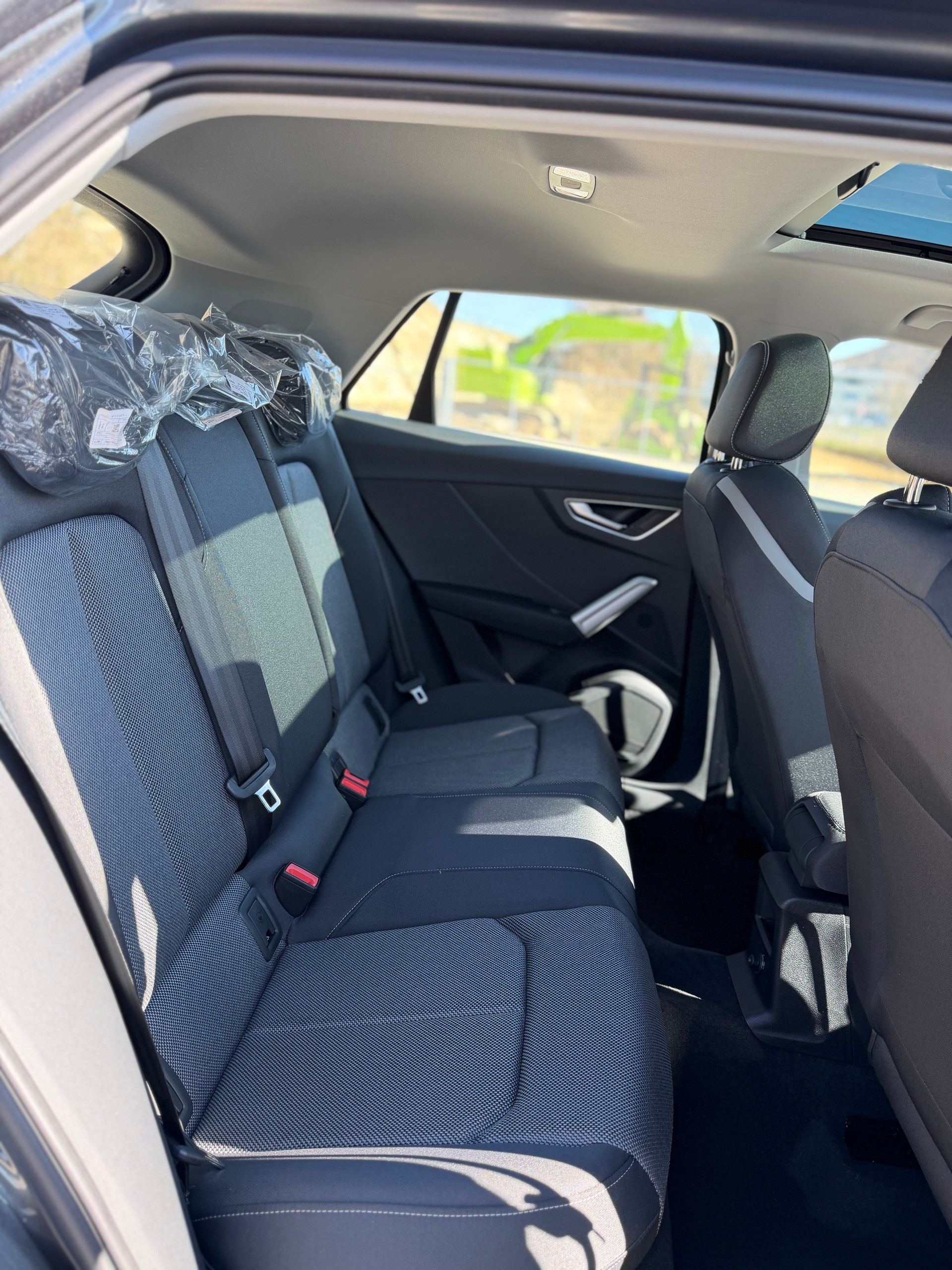 AUDI Q2 35 TFSI S line S-tronic PANORAMIQUE-image-14