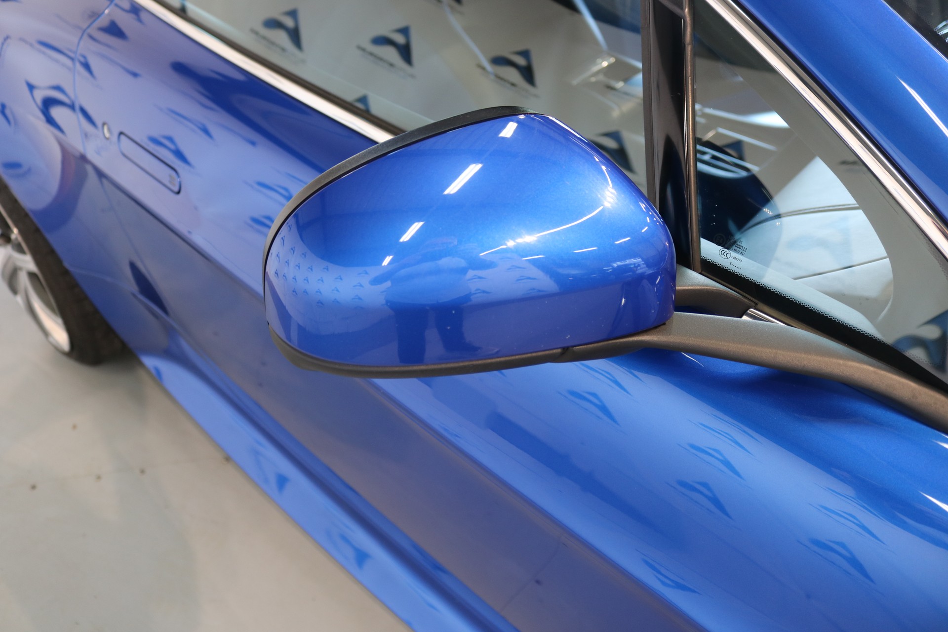 ASTON MARTIN V8 Vantage 4.7 S Sportshift-image-49