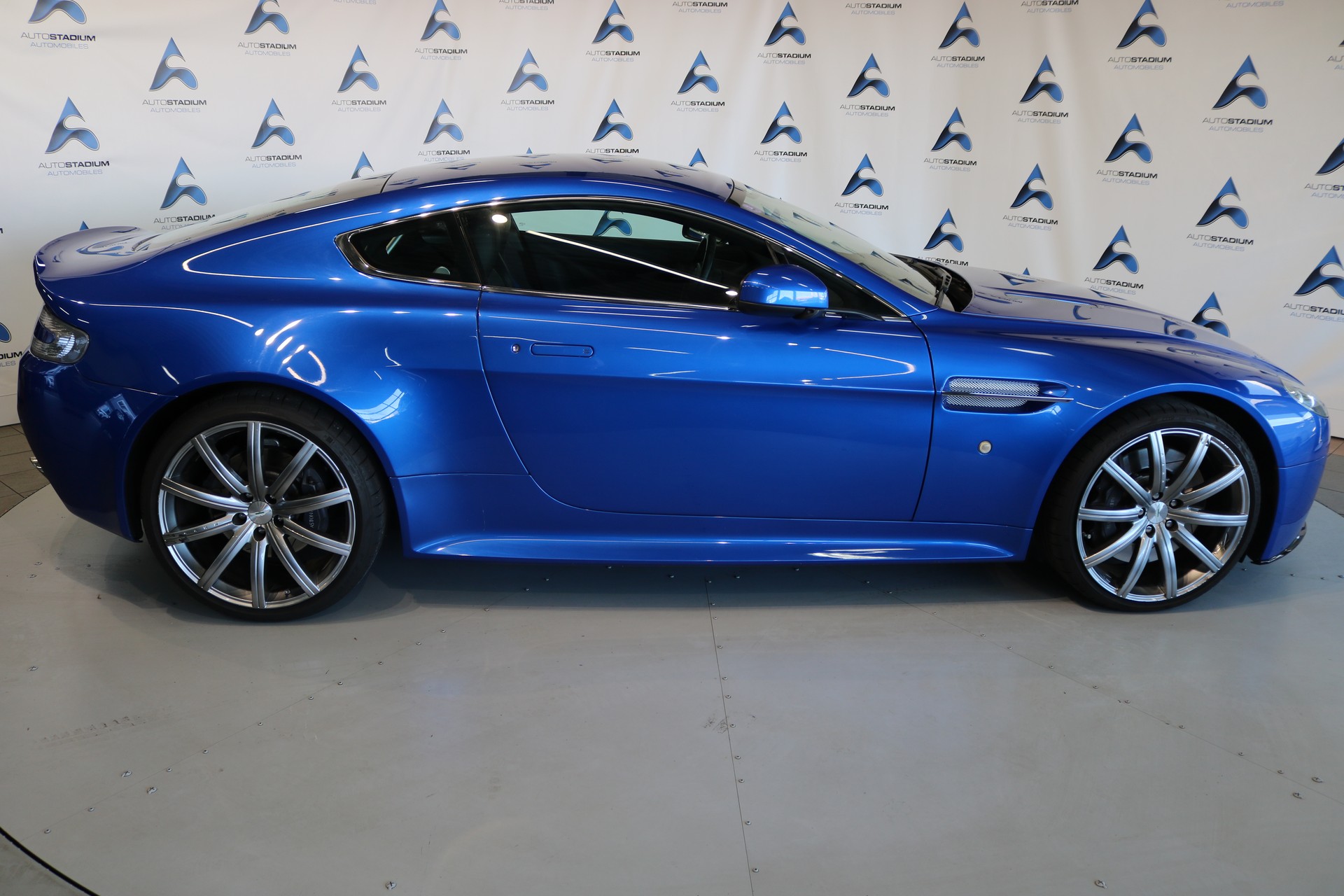 ASTON MARTIN V8 Vantage 4.7 S Sportshift-image-20