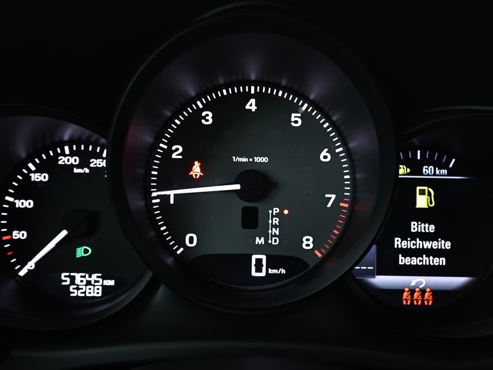 PORSCHE Macan S PDK-image-10