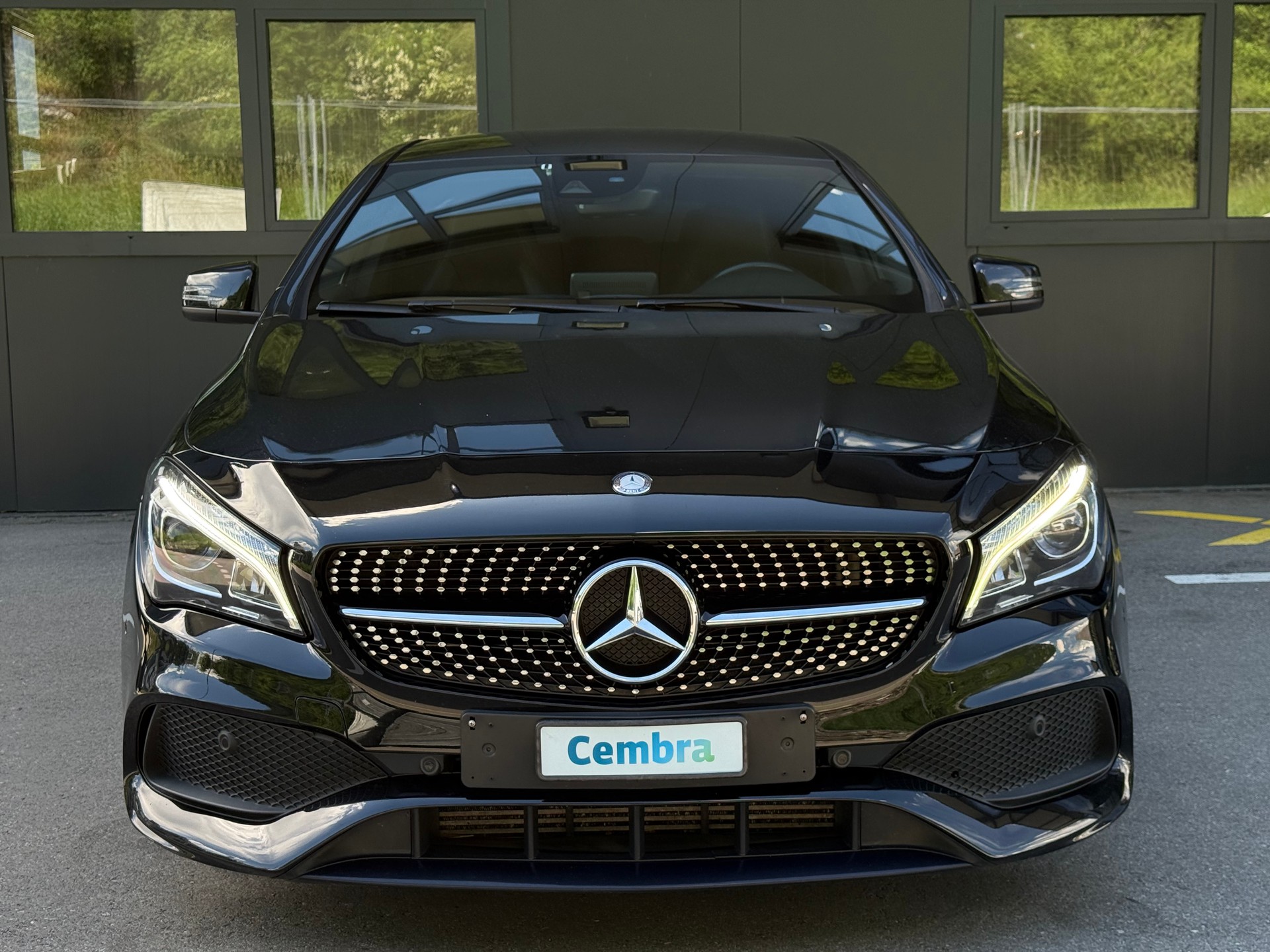 MERCEDES-BENZ CLA 220 d AMG Line 4Matic 7G-DCT-showroom-element-2