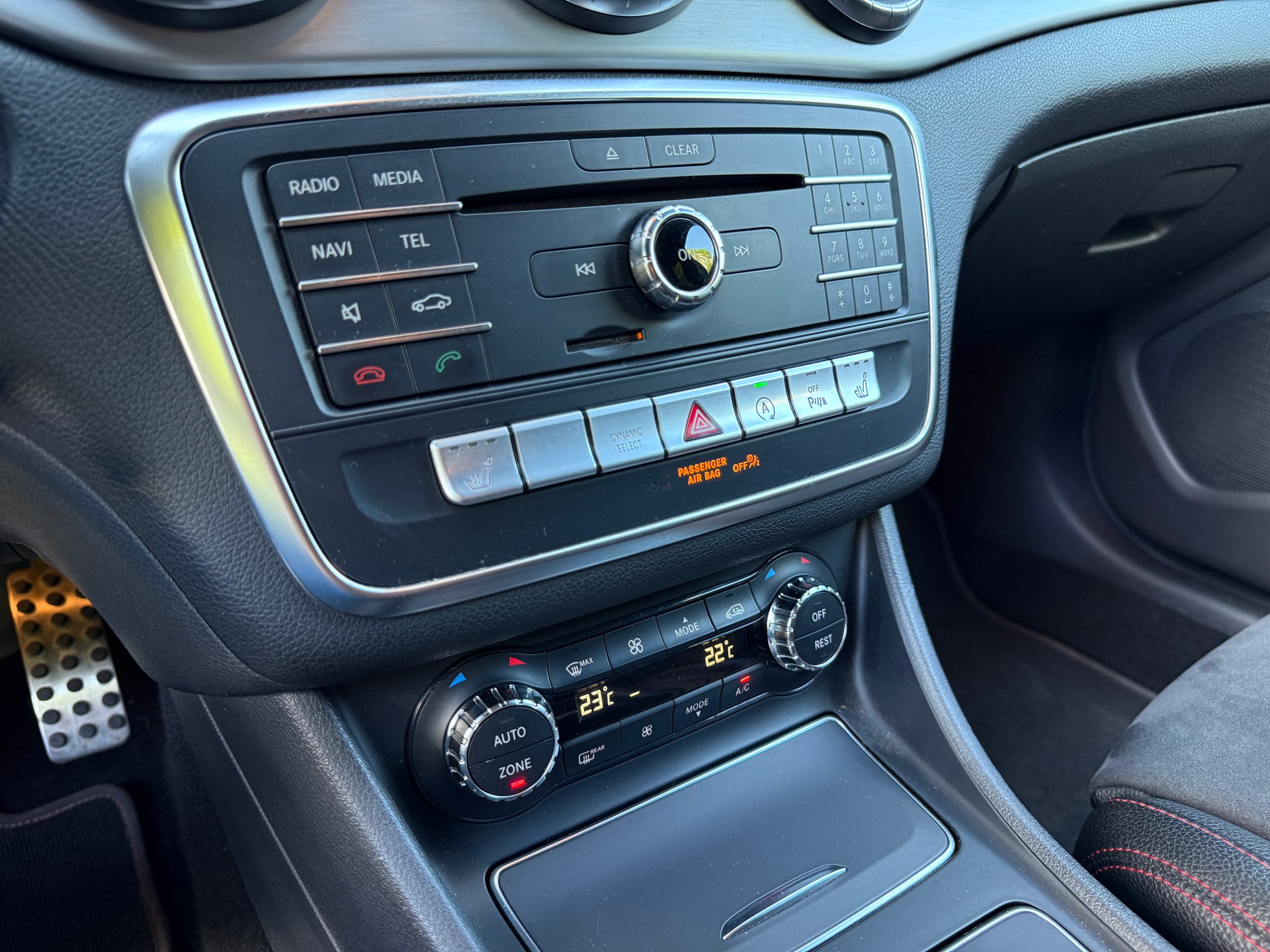 MERCEDES-BENZ CLA 220 d AMG Line 4Matic 7G-DCT-image-8