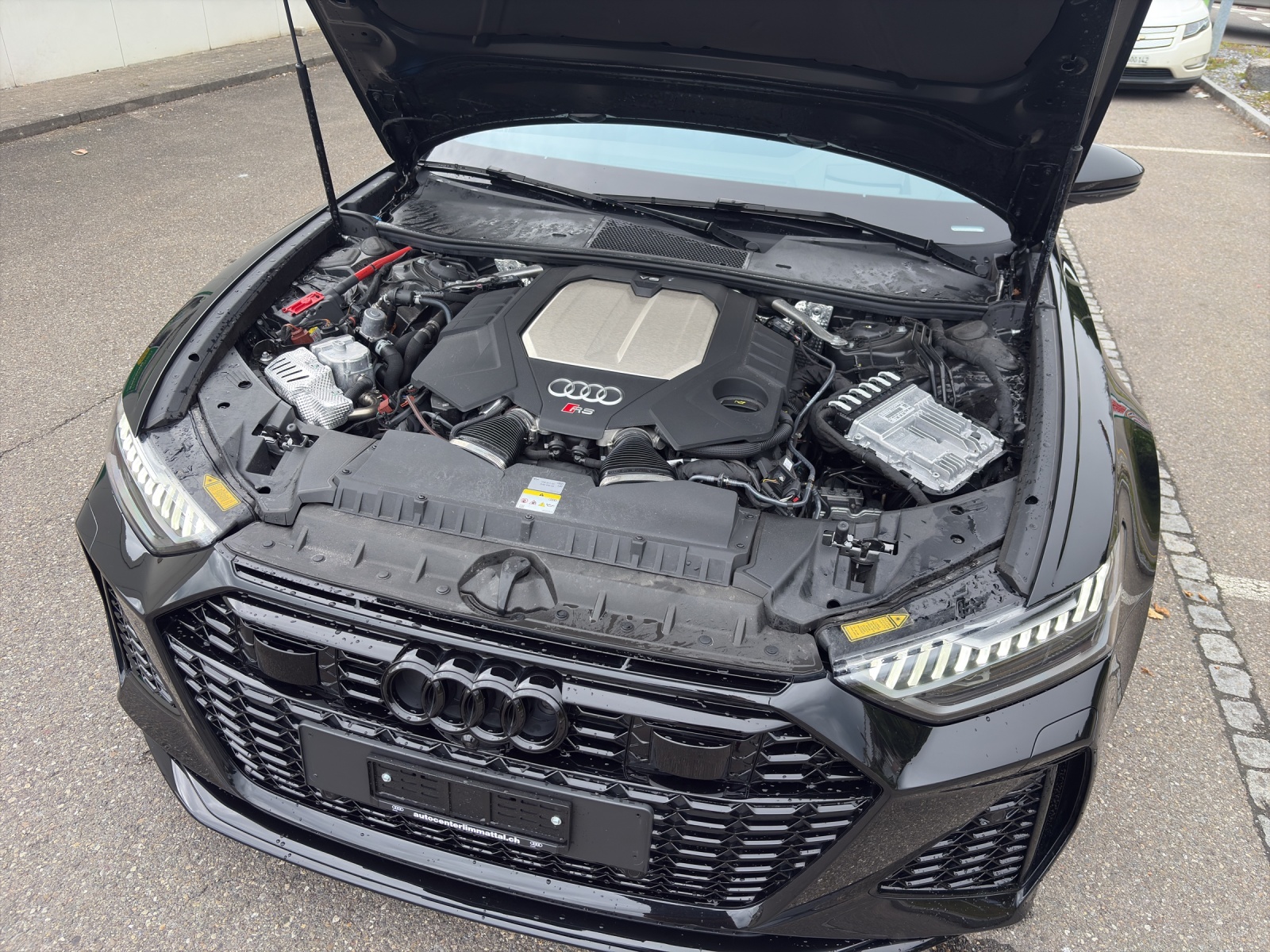 AUDI RS6 Avant 4.0 V8 TFSI quattro T-Tronic-image-18