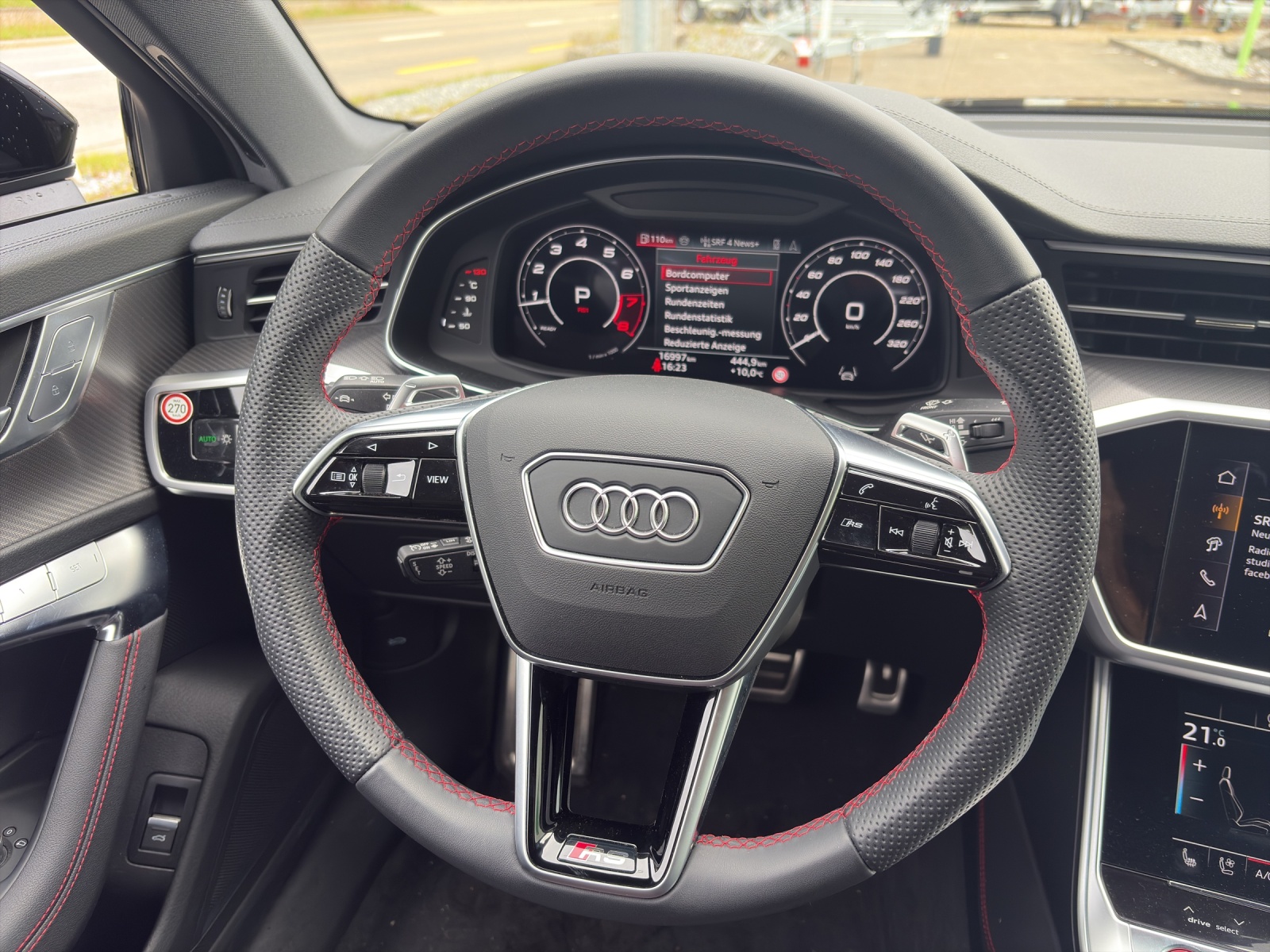 AUDI RS6 Avant 4.0 V8 TFSI quattro T-Tronic-image-11