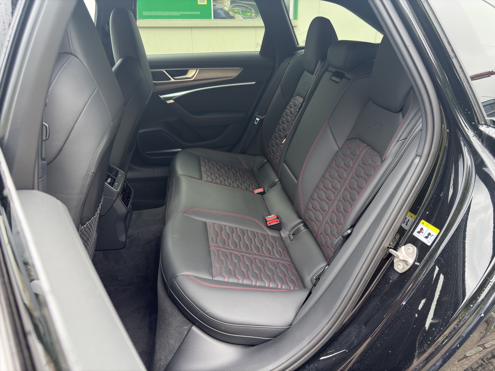 AUDI RS6 Avant 4.0 V8 TFSI quattro T-Tronic-image-7