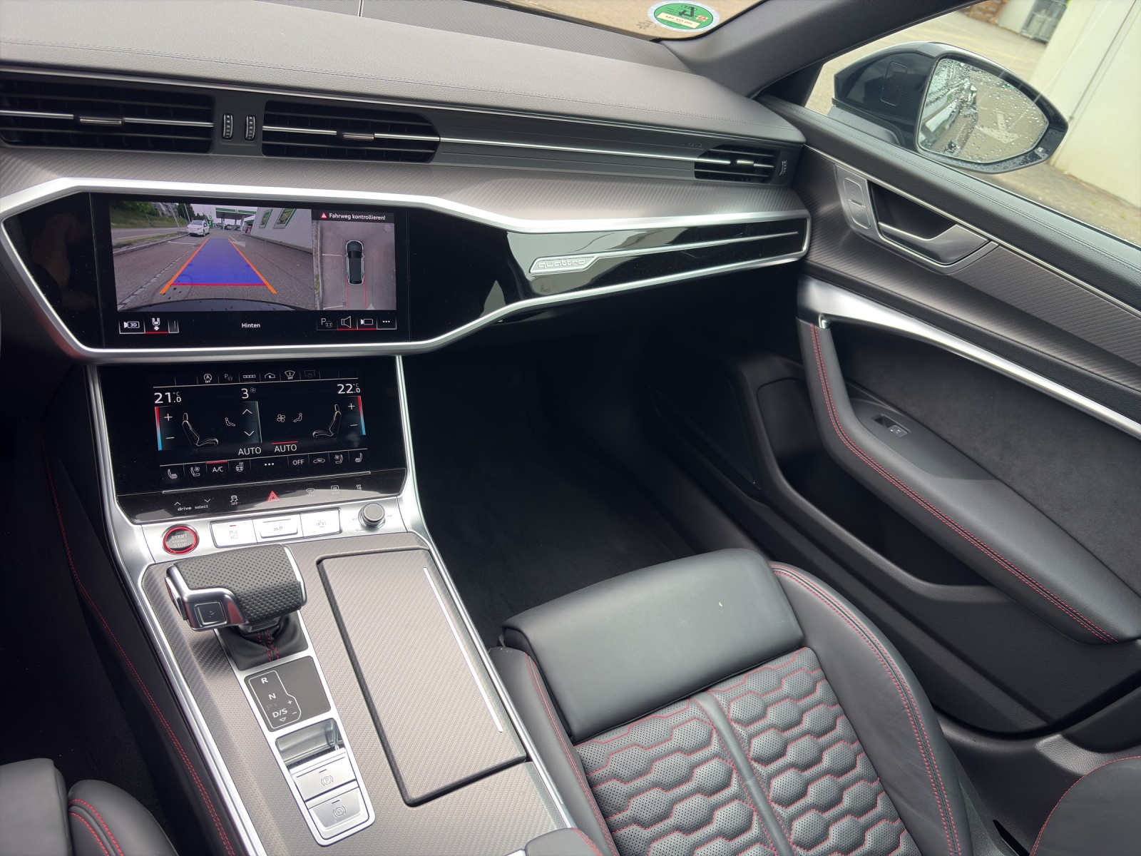AUDI RS6 Avant 4.0 V8 TFSI quattro T-Tronic-image-10