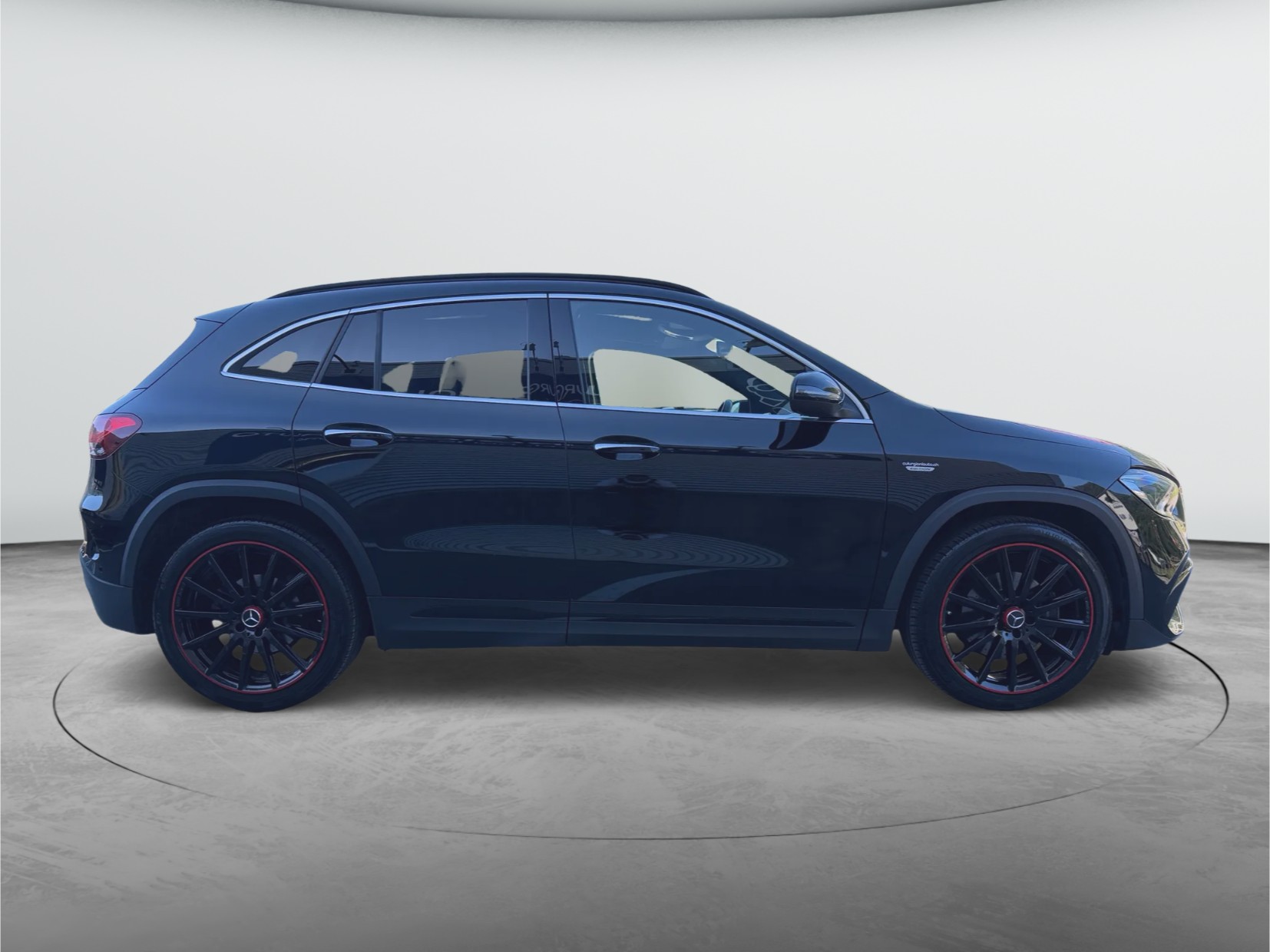 MERCEDES-BENZ GLA 200 Edition 1. 7G-DCT-showroom-element-3