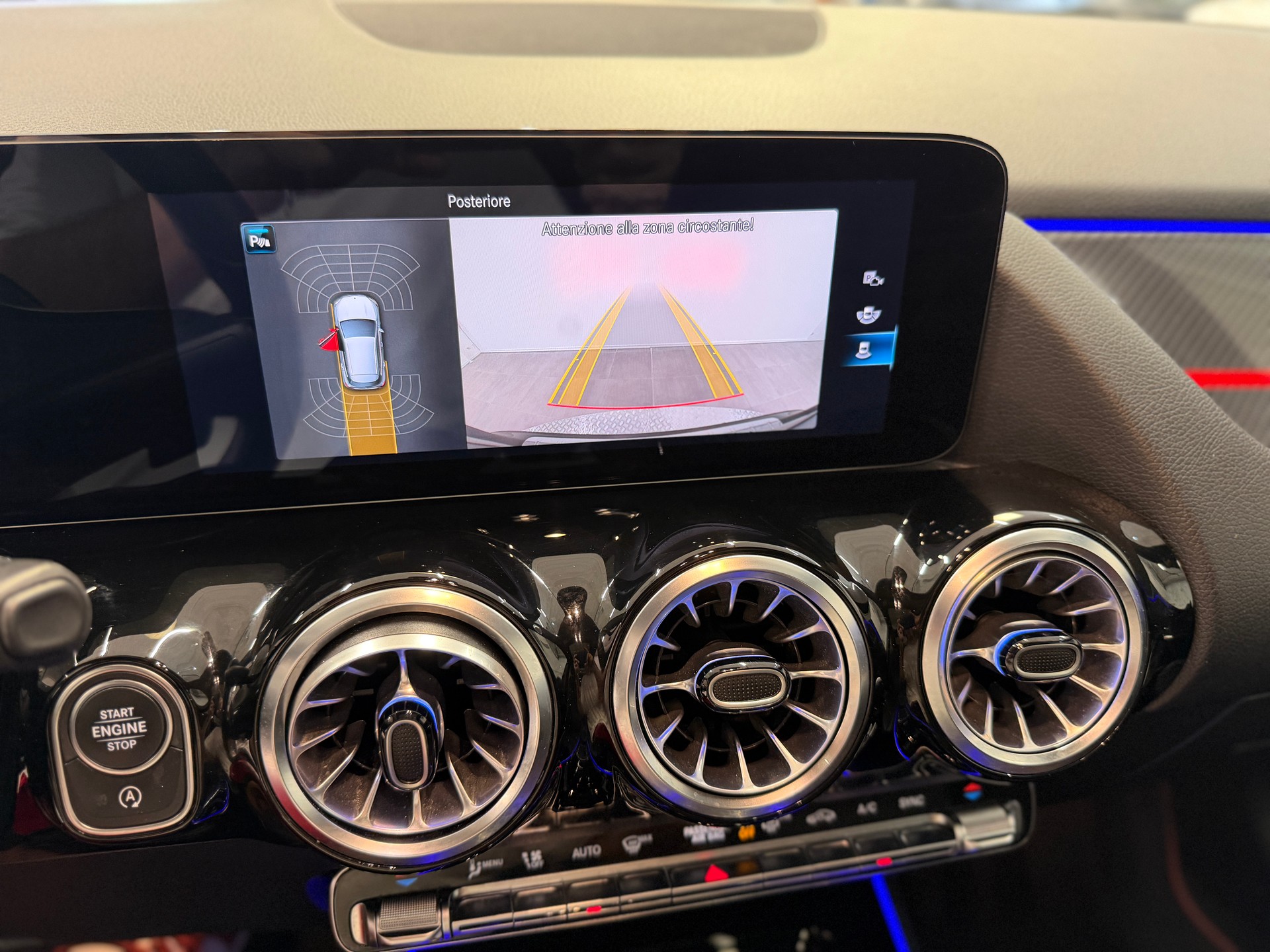 MERCEDES-BENZ GLA 200 Edition 1. 7G-DCT-image-9
