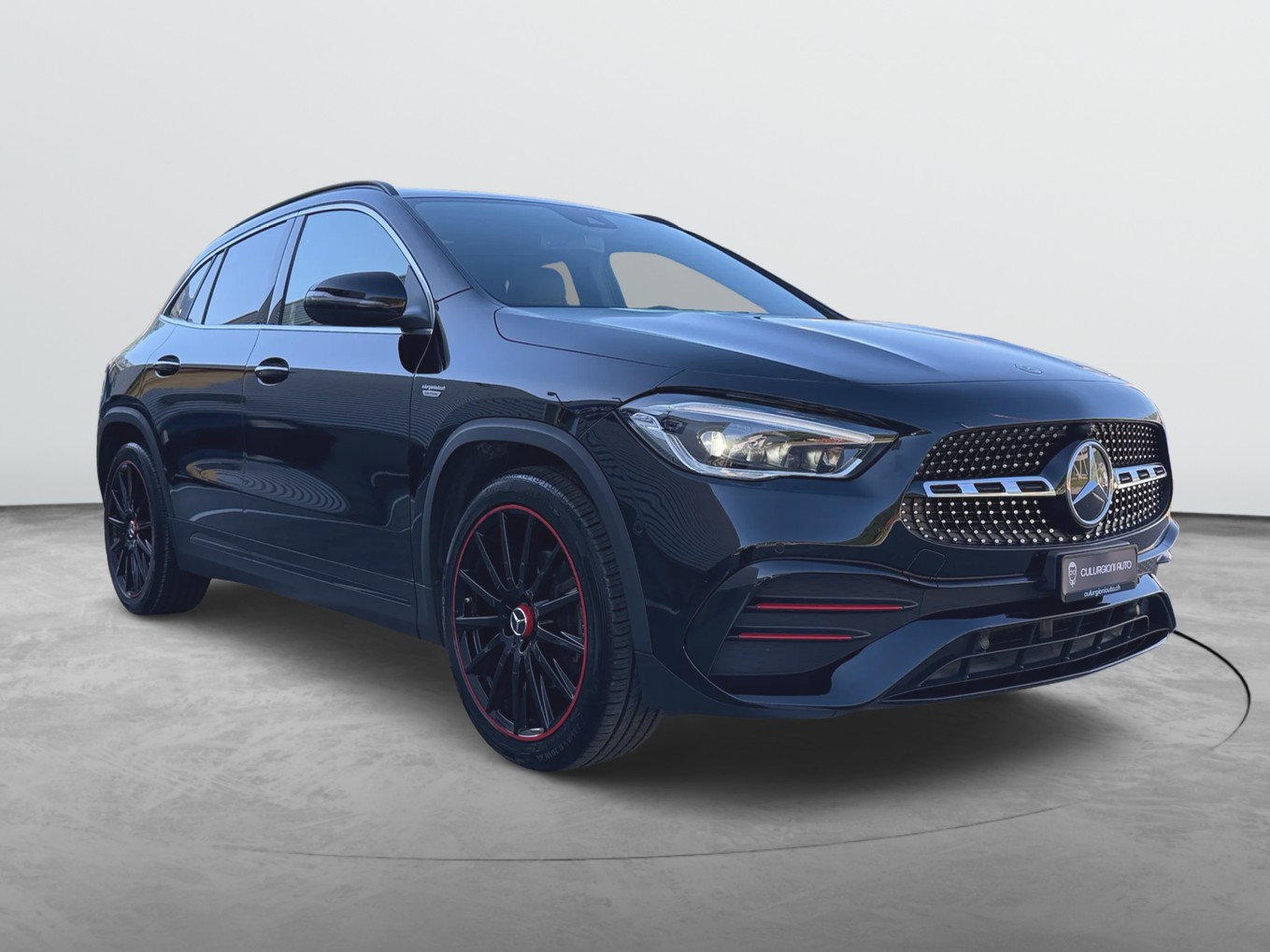 MERCEDES-BENZ GLA 200 Edition 1. 7G-DCT-showroom-element-2