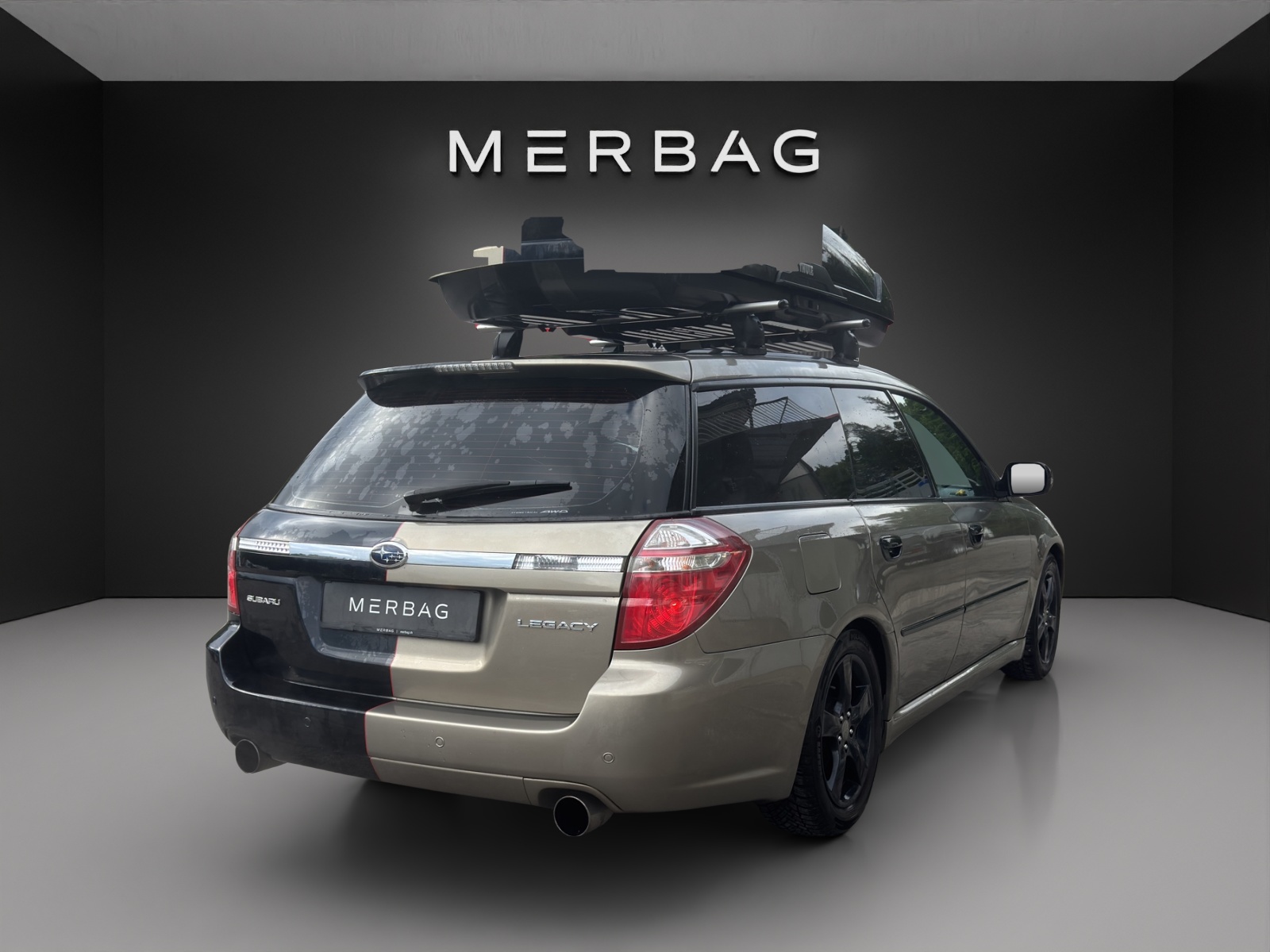 SUBARU Legacy 2.0R AWD Swiss-image-5