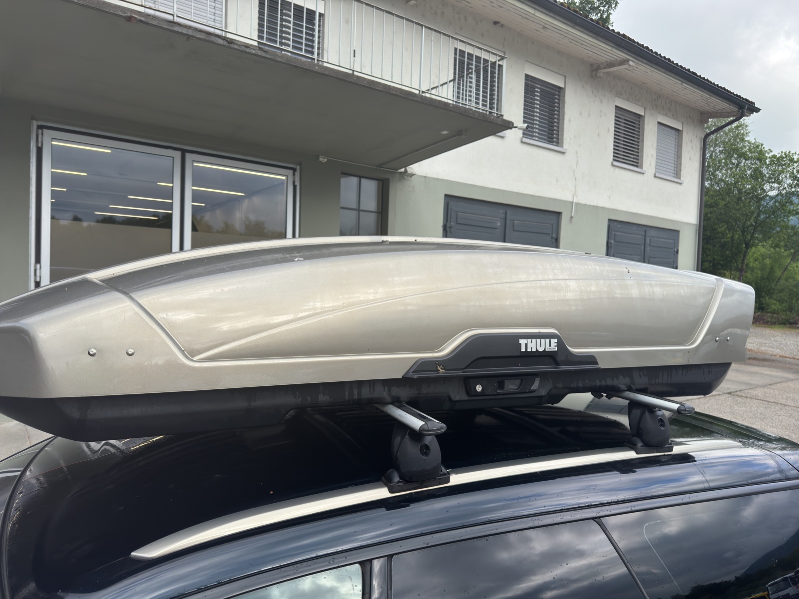 SUBARU Legacy 2.0R AWD Swiss-image-14