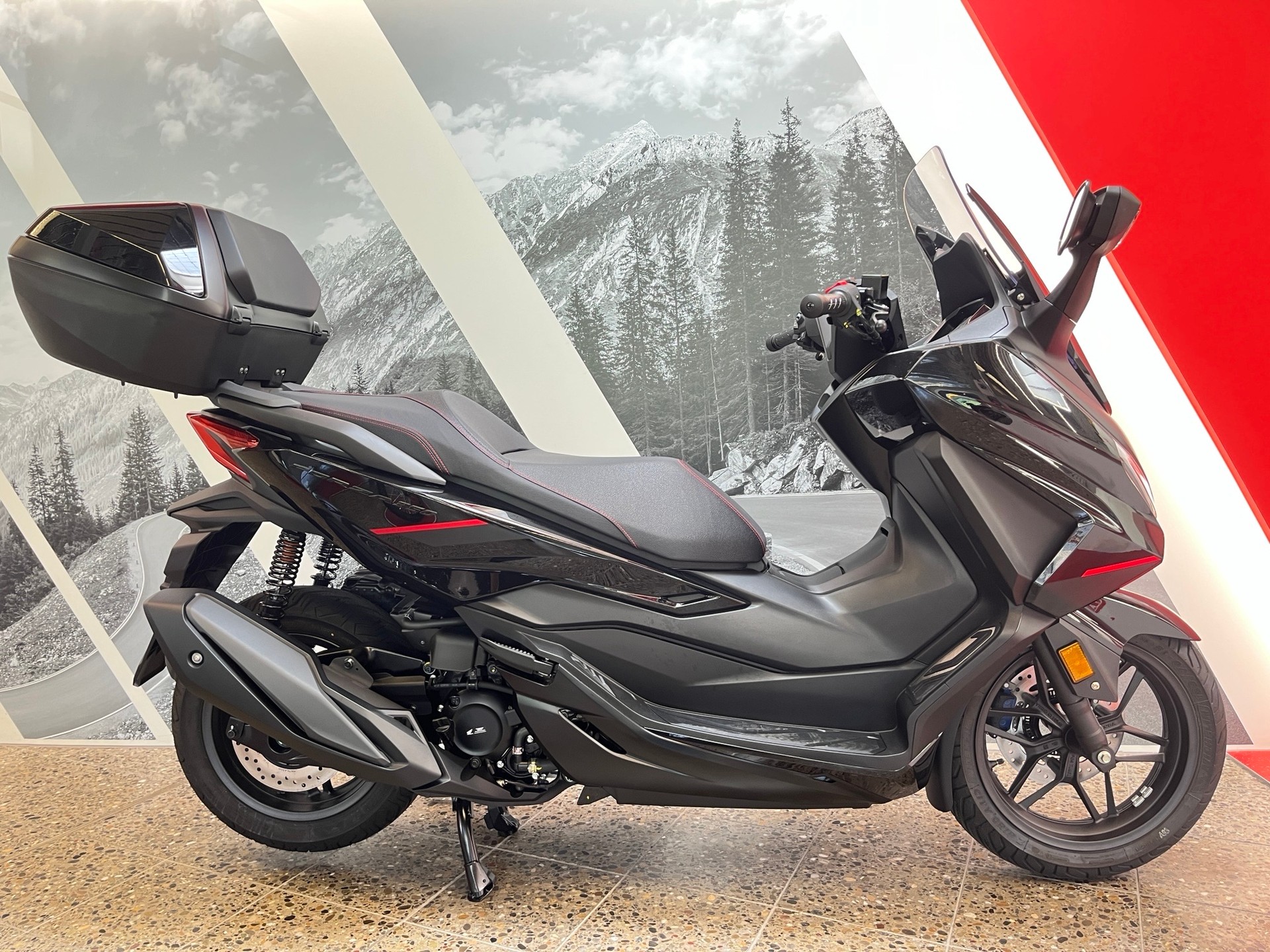 HONDA NSS 350 Special Edition mit Smart Top-Box-image-0