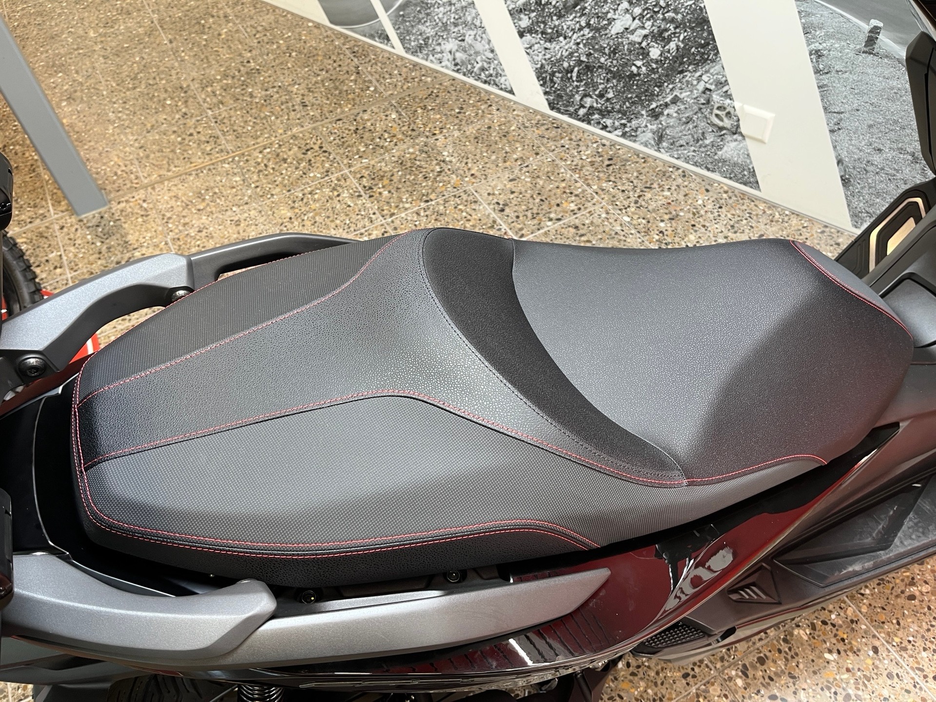 HONDA NSS 350 Special Edition mit Smart Top-Box-image-5