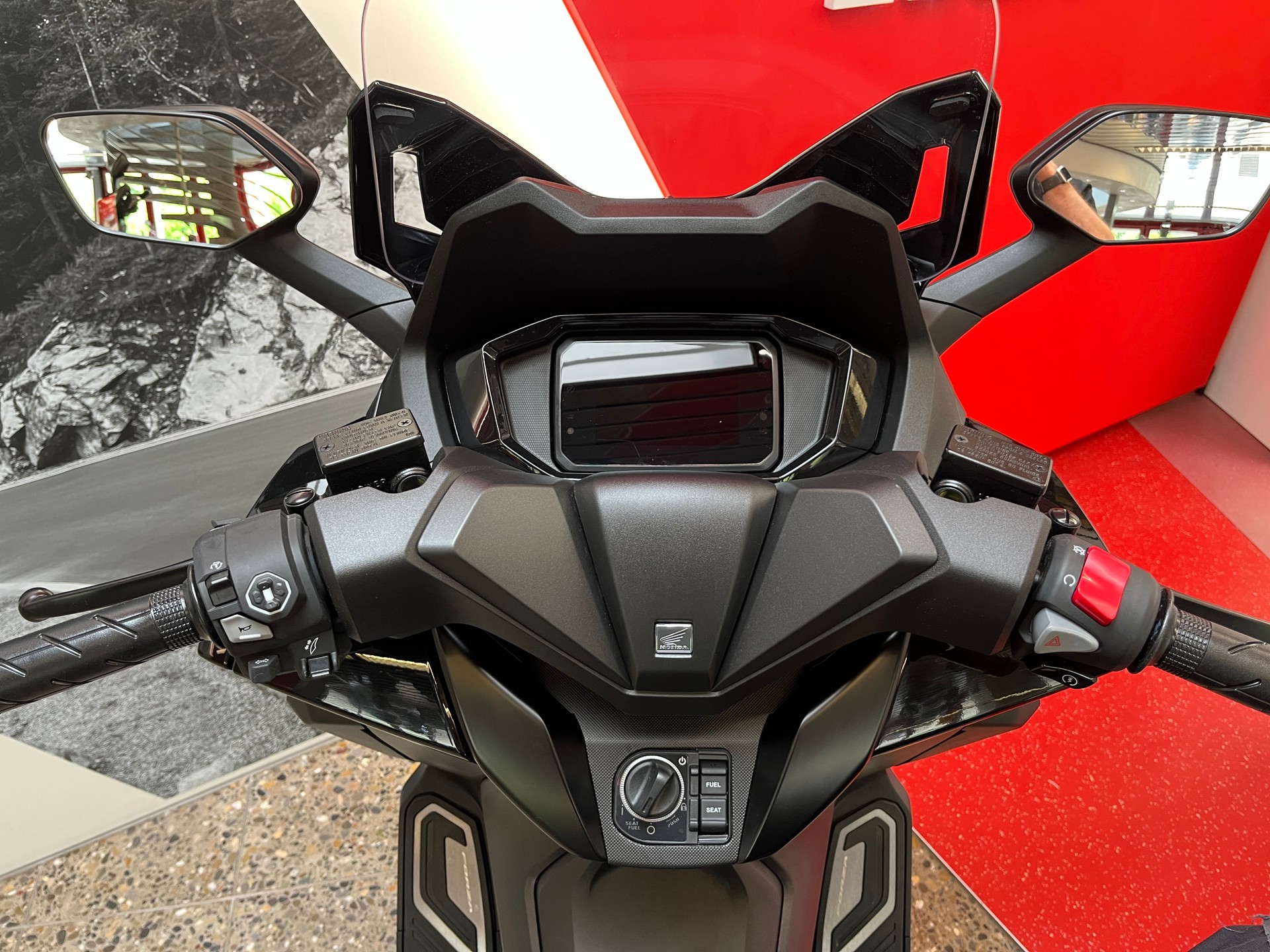 HONDA NSS 350 Special Edition-image-8