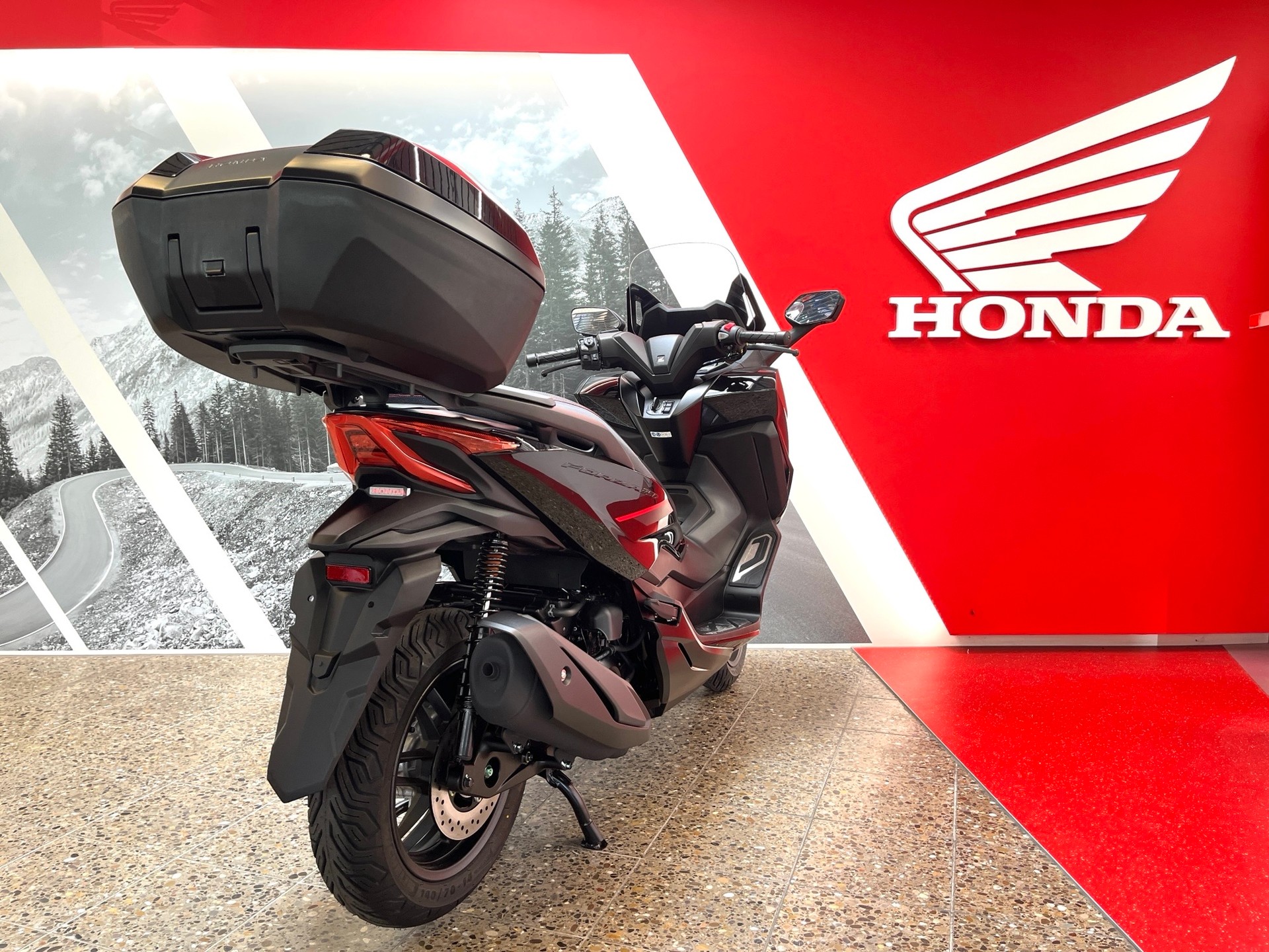 HONDA NSS 350 Special Edition mit Smart Top-Box-image-3