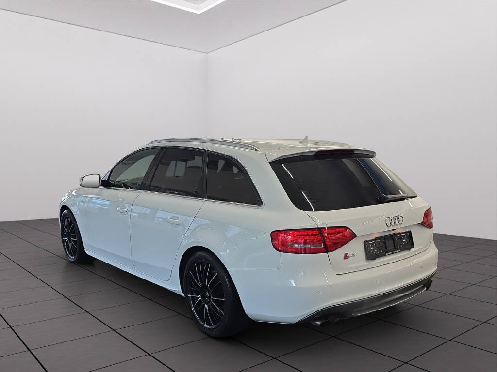AUDI S4 Avant 3.0 V6 TFSI quattro S-Tronic-image-4