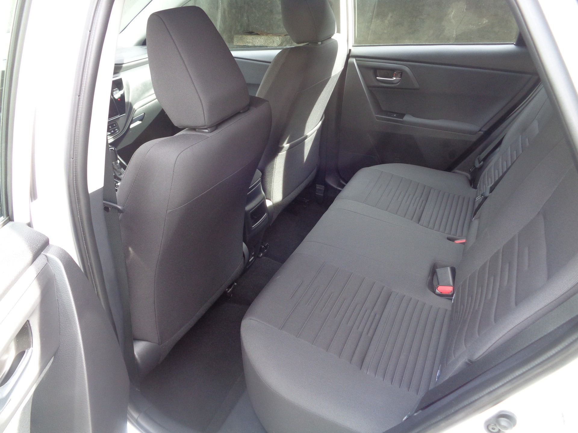 TOYOTA Auris 1.2 Turbo Trend CVT-image-6