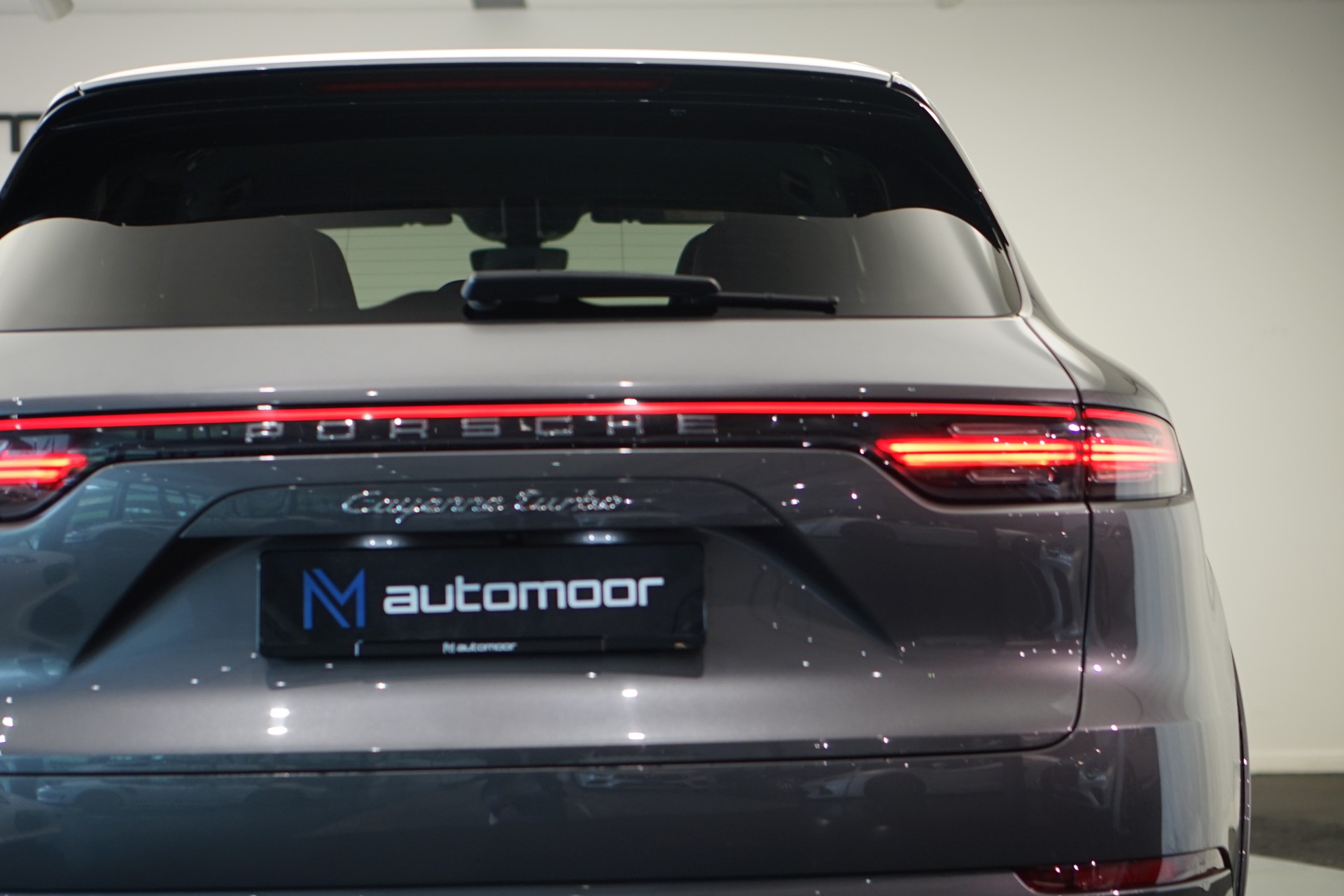 PORSCHE Cayenne Turbo *CH-Fahrzeug*-image-9
