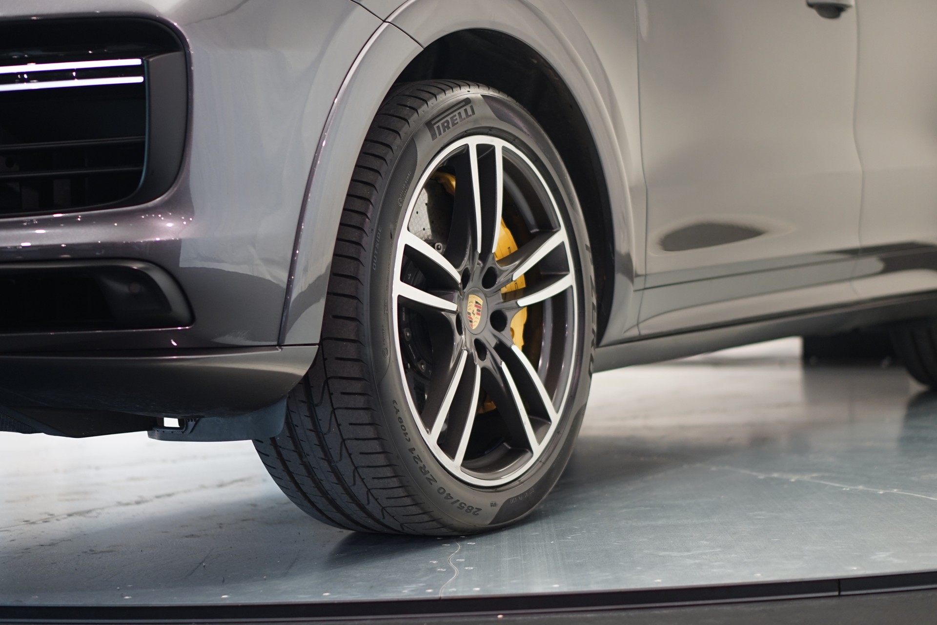 PORSCHE Cayenne Turbo *CH-Fahrzeug*-image-44