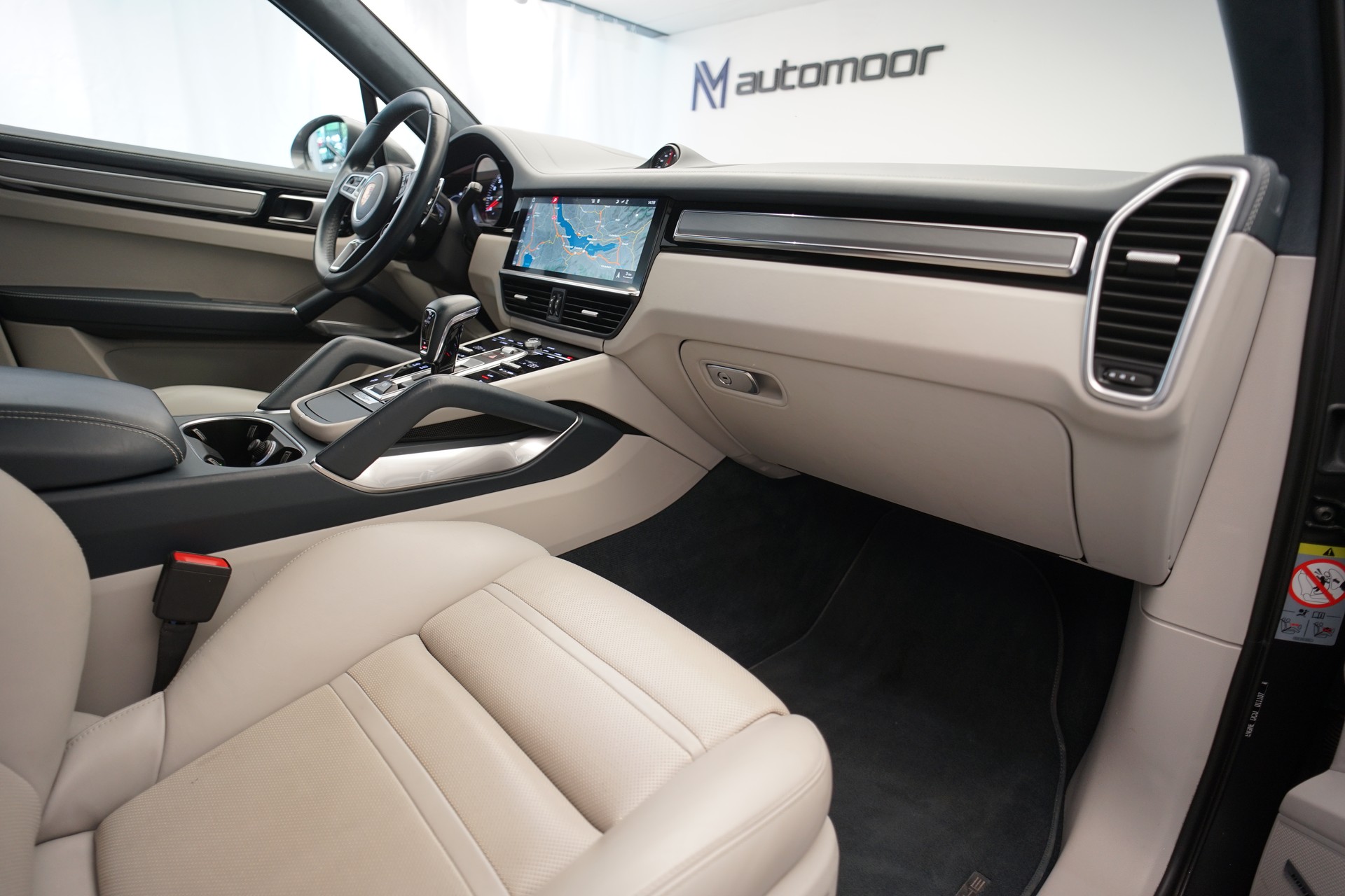 PORSCHE Cayenne Turbo *CH-Fahrzeug*-image-13