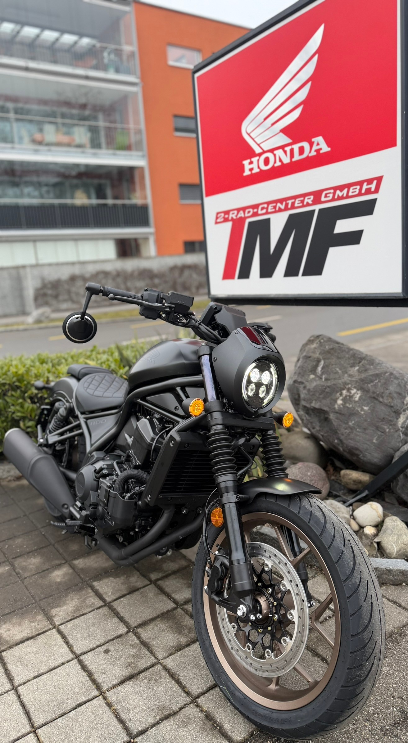 HONDA CMX 1100 Rebel Special Edition DCT-image-1