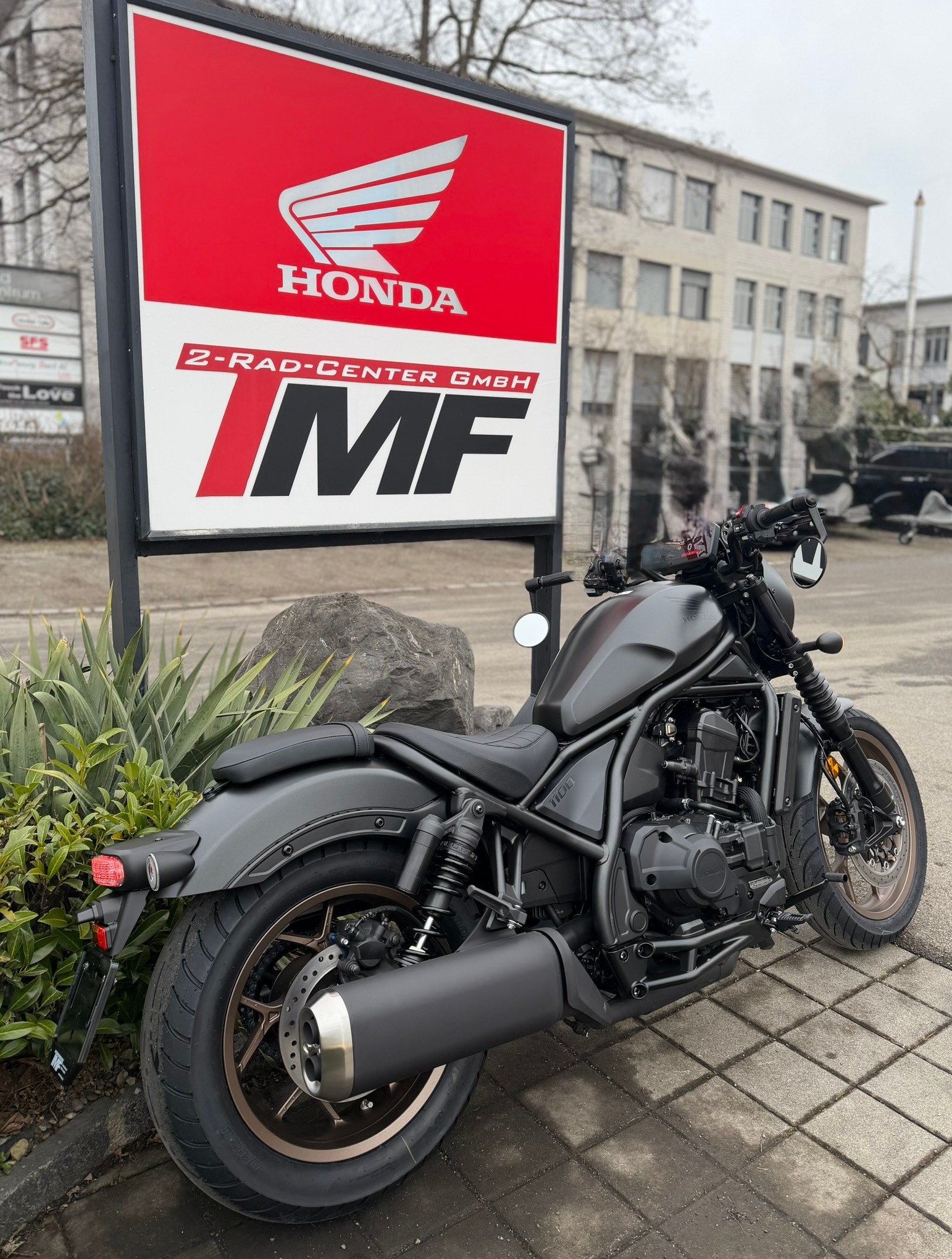 HONDA CMX 1100 Rebel Special Edition DCT-image-2