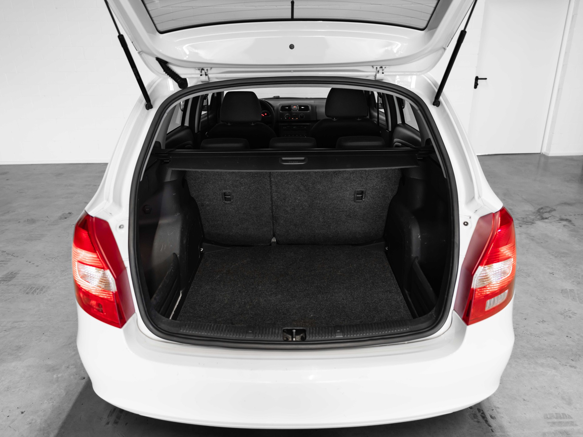 SKODA Fabia 1.2 Ambition-image-18
