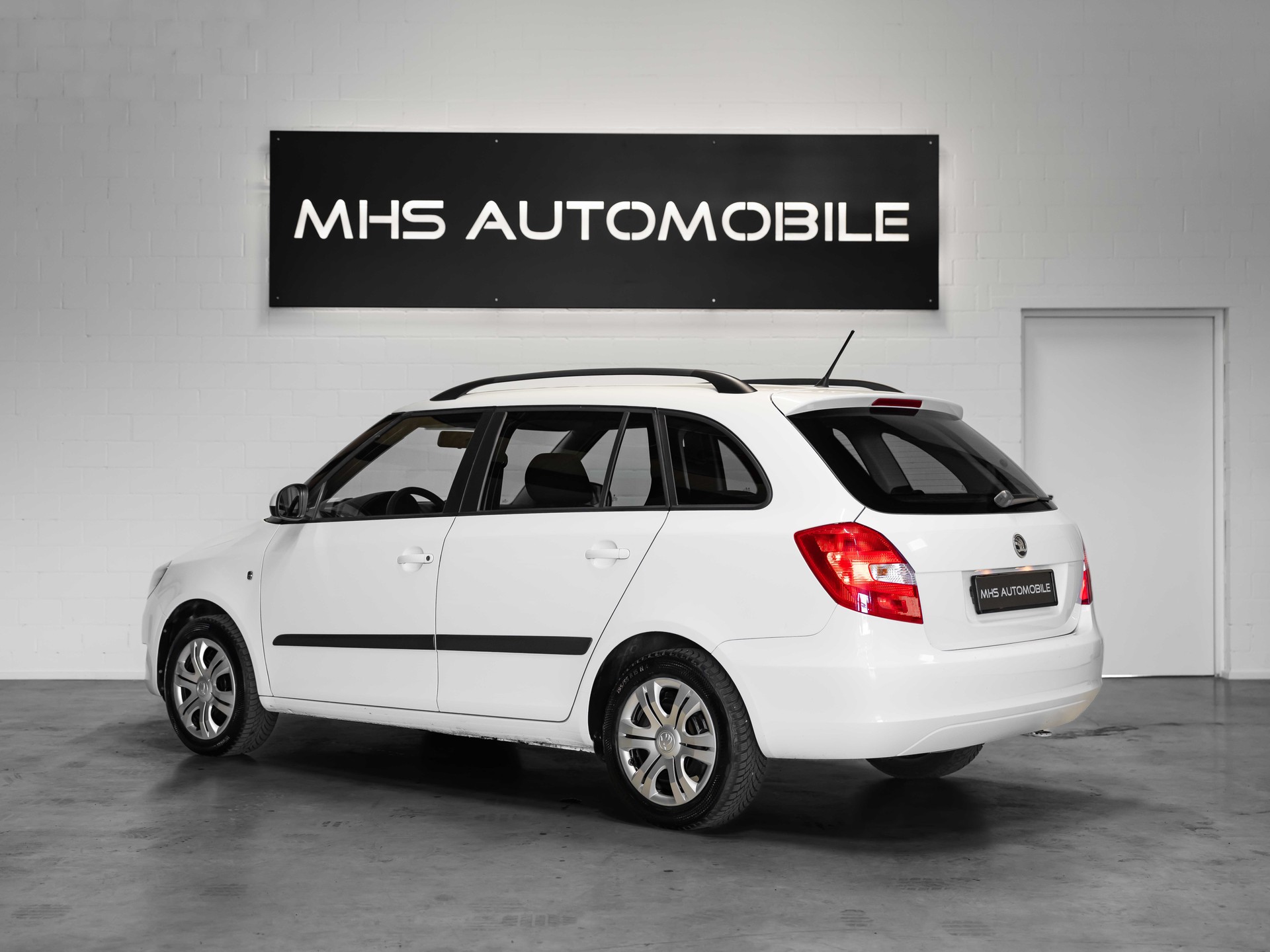 SKODA Fabia 1.2 Ambition-showroom-element-2