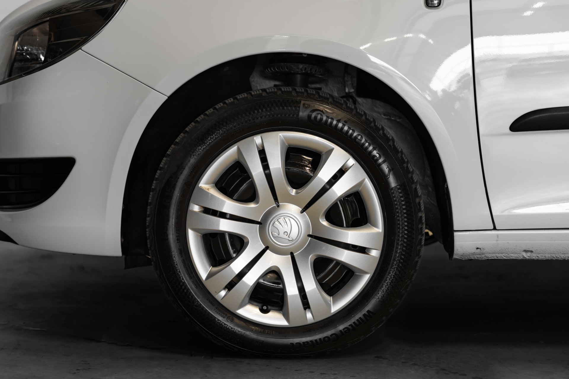 SKODA Fabia 1.2 Ambition-image-15