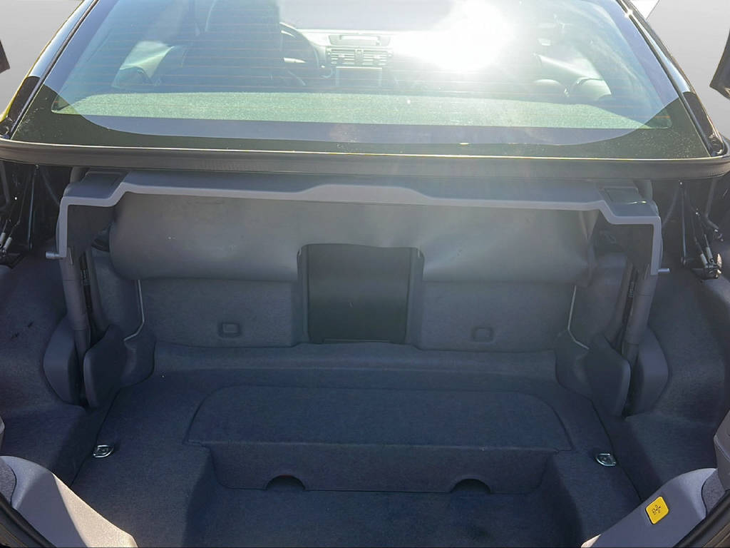 VOLVO C70 Cabriolet 2.0 D3 Inscription-image-19