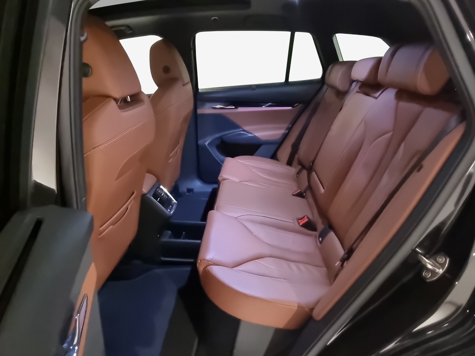 SKODA Enyaq iV 80x Founders Edition-image-11