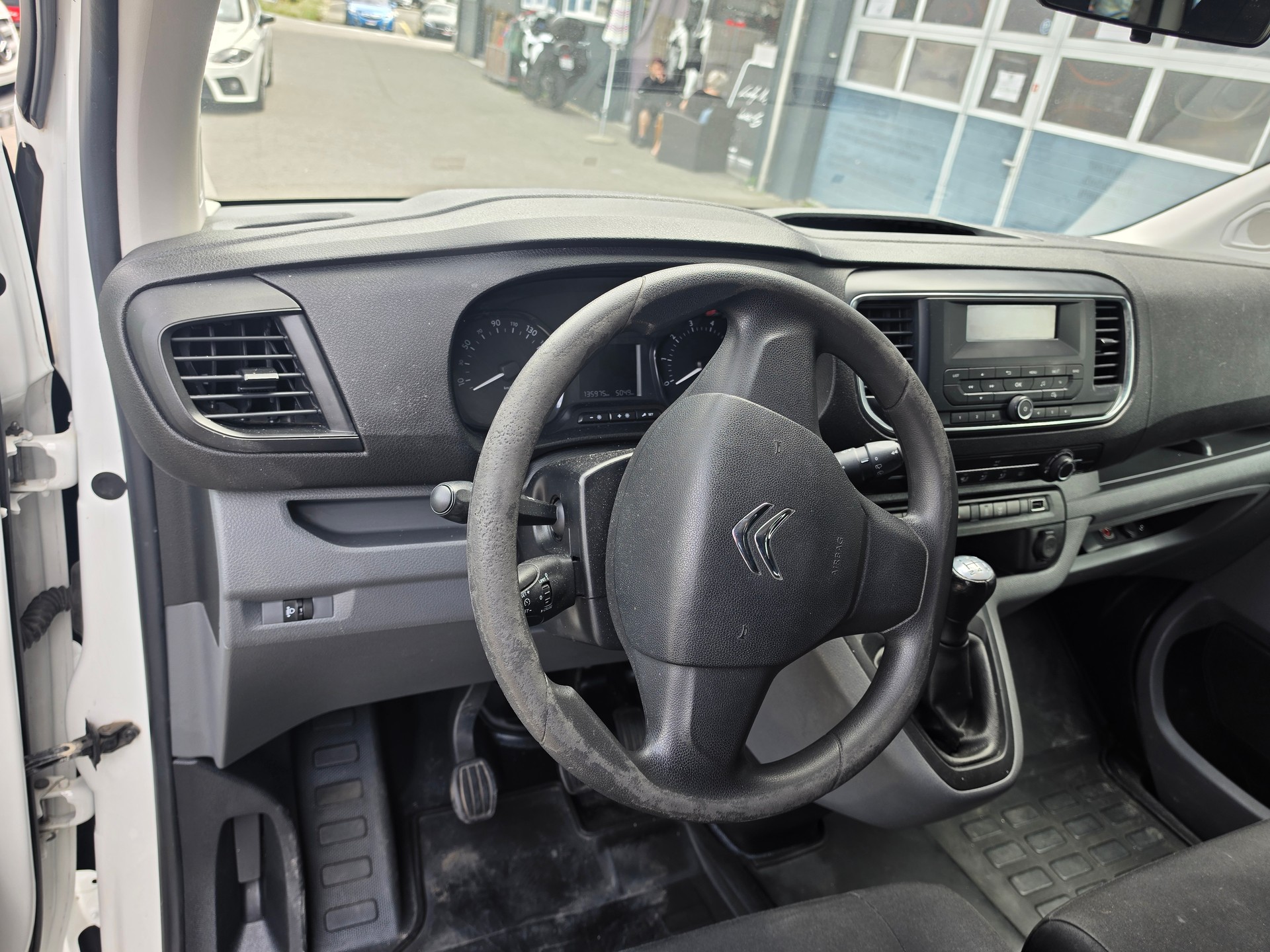CITROEN Spacetourer 1.6 BlueHDi Feel M-image-11