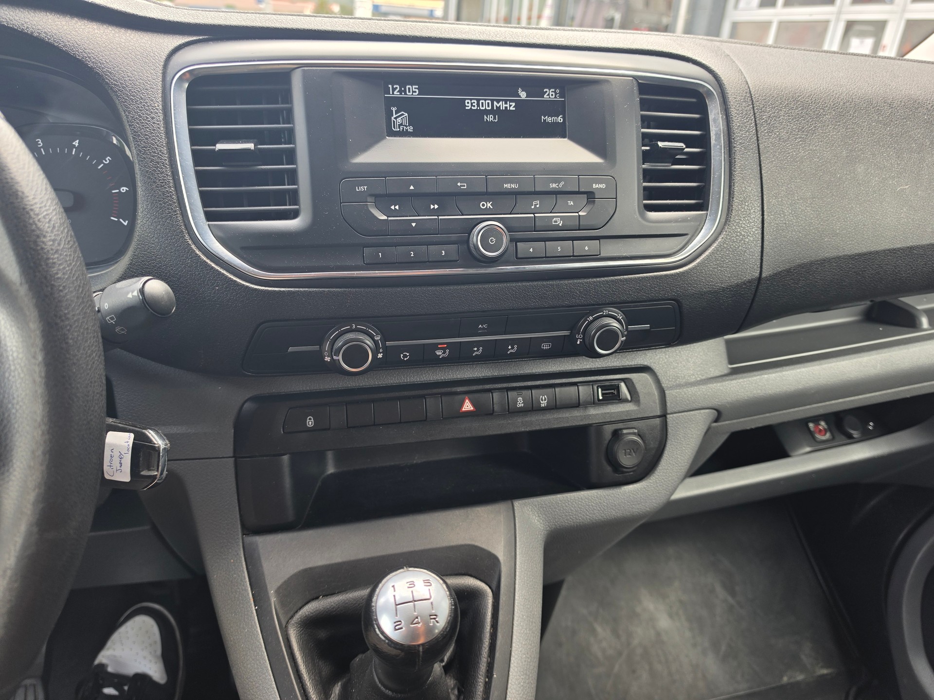 CITROEN Spacetourer 1.6 BlueHDi Feel M-image-13