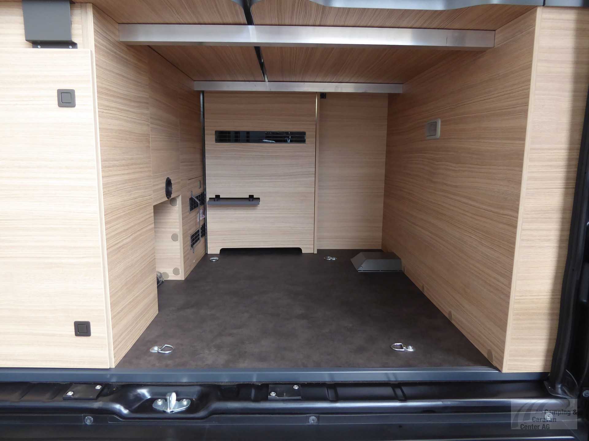 MALIBU Van diversity 640 LE K Coupé-image-14