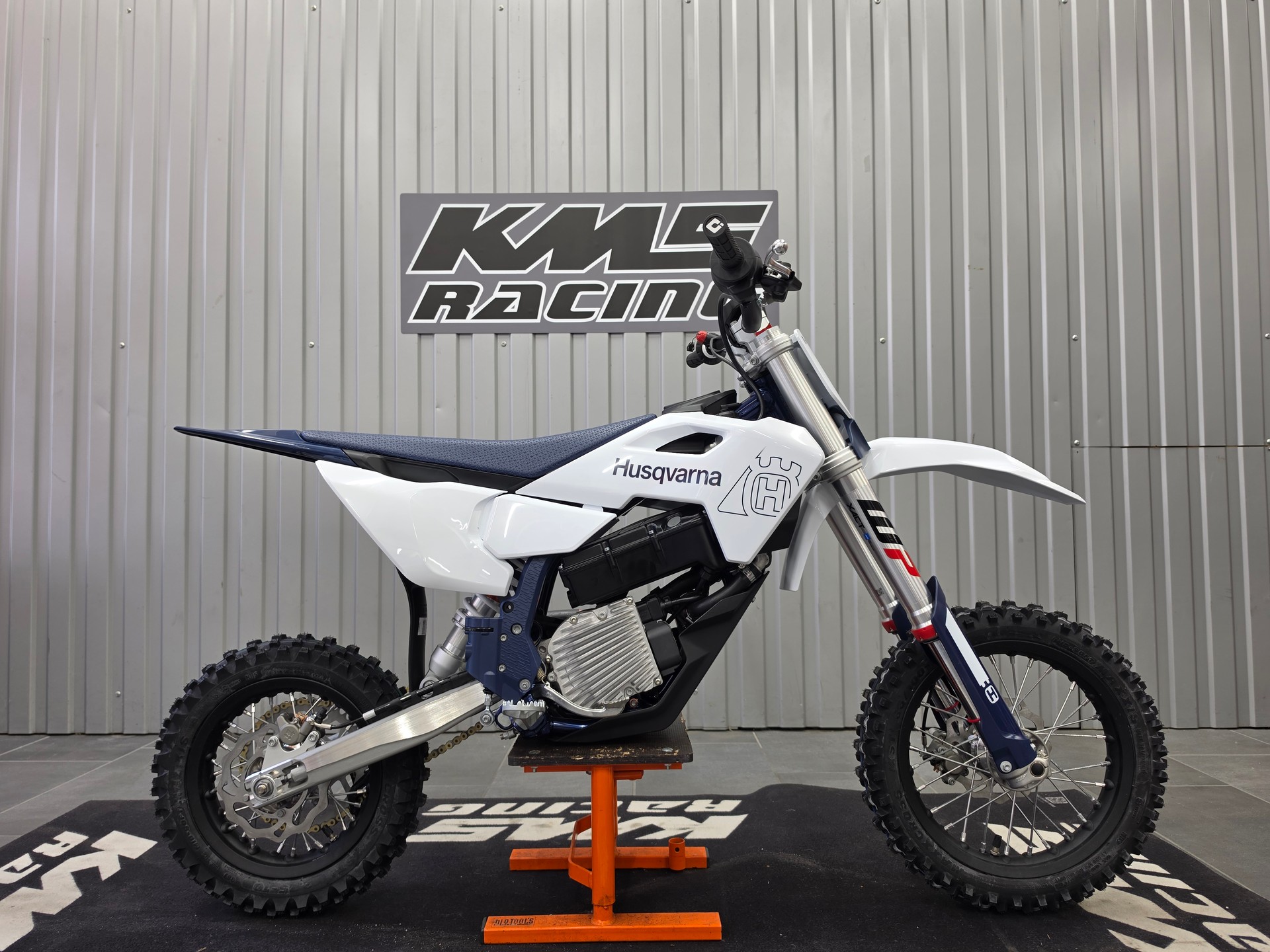 HUSQVARNA EE 5