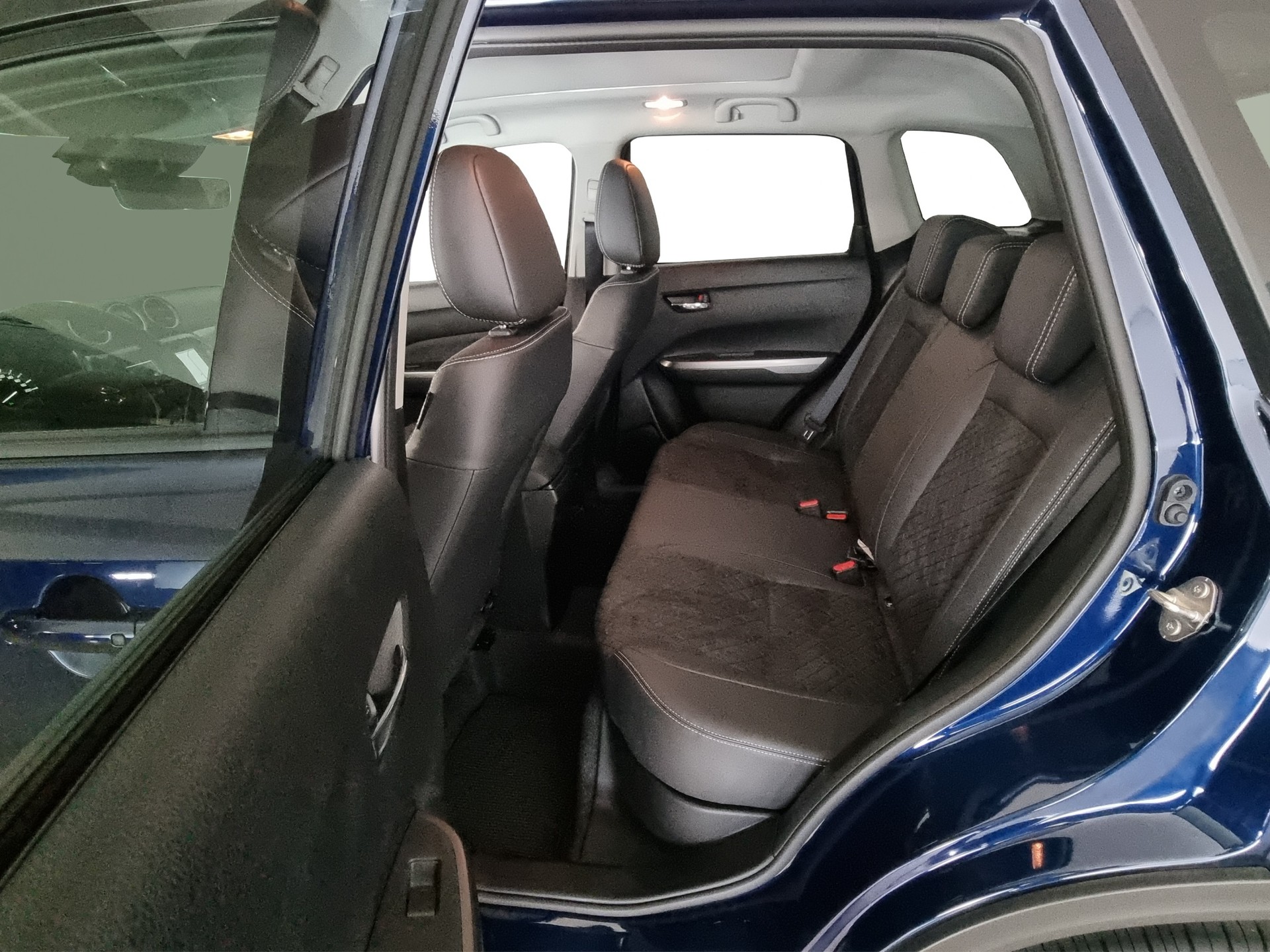SUZUKI Vitara 1.4 Compact Top Hyb. 4x4 AT-image-6