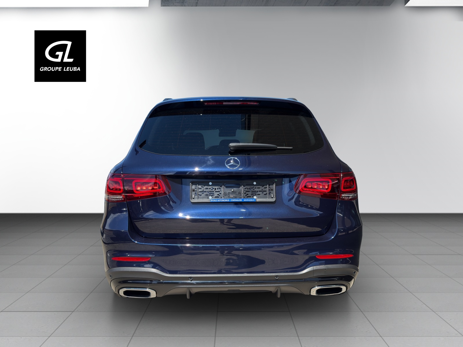 MERCEDES-BENZ GLC 200 AMG Line 4Matic-showroom-element-3