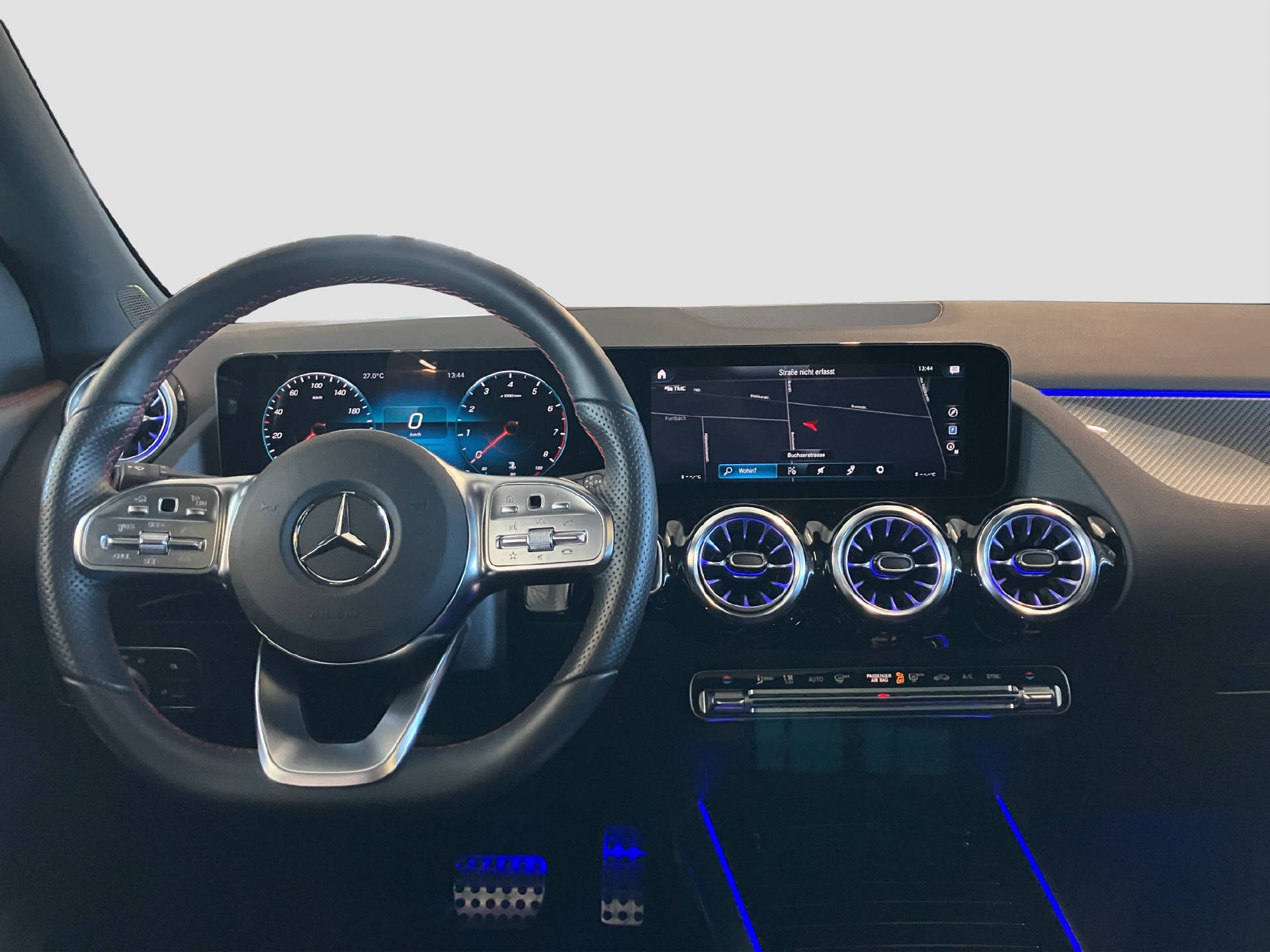 MERCEDES-BENZ GLA 200 AMG Line 4MATIC-image-7