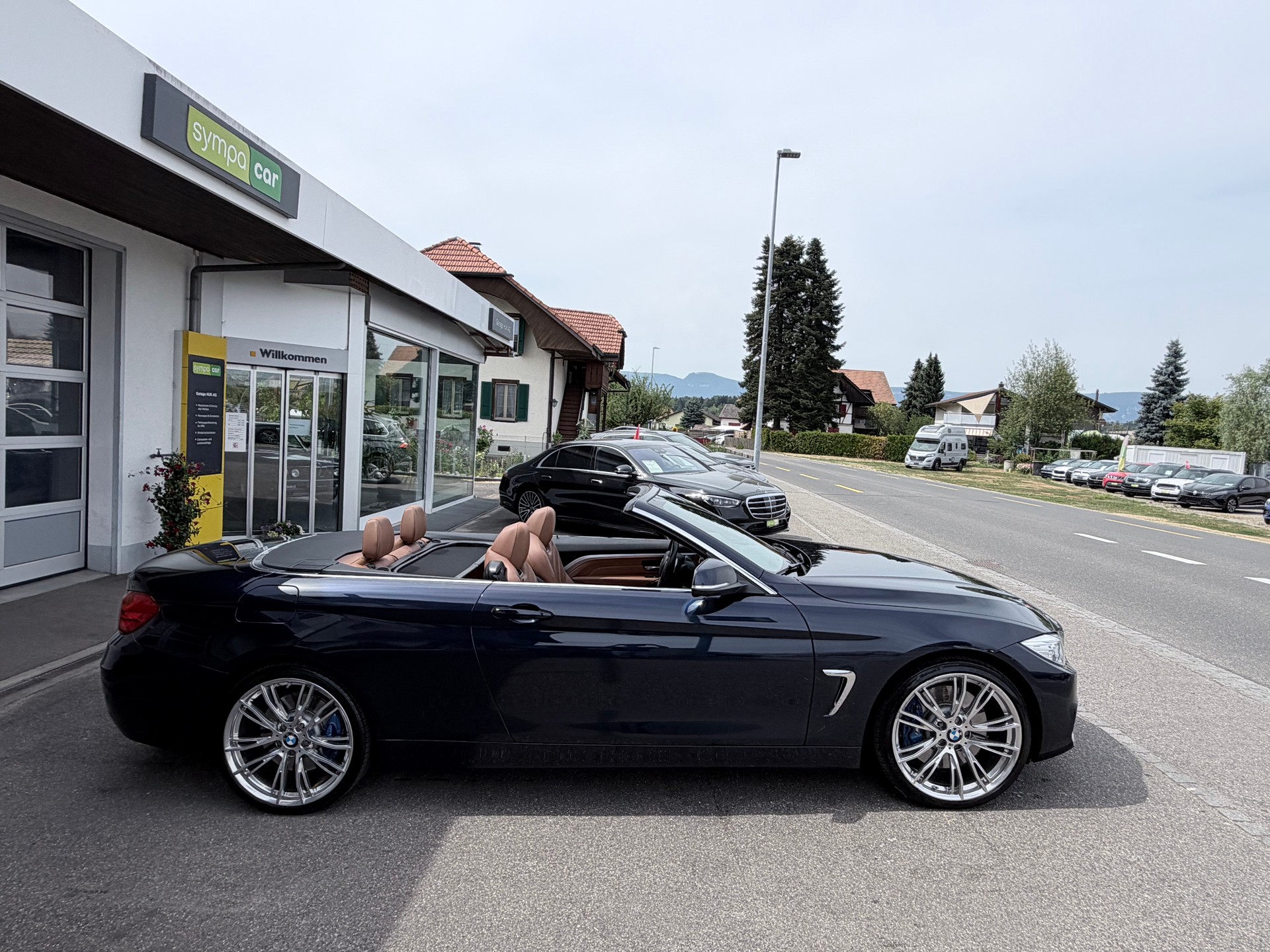 BMW 435i Cabriolet xDrive Luxury Line Steptronic+++20" ALU+++M PERFORMANCE AUSPUFF+++-showroom-element-3